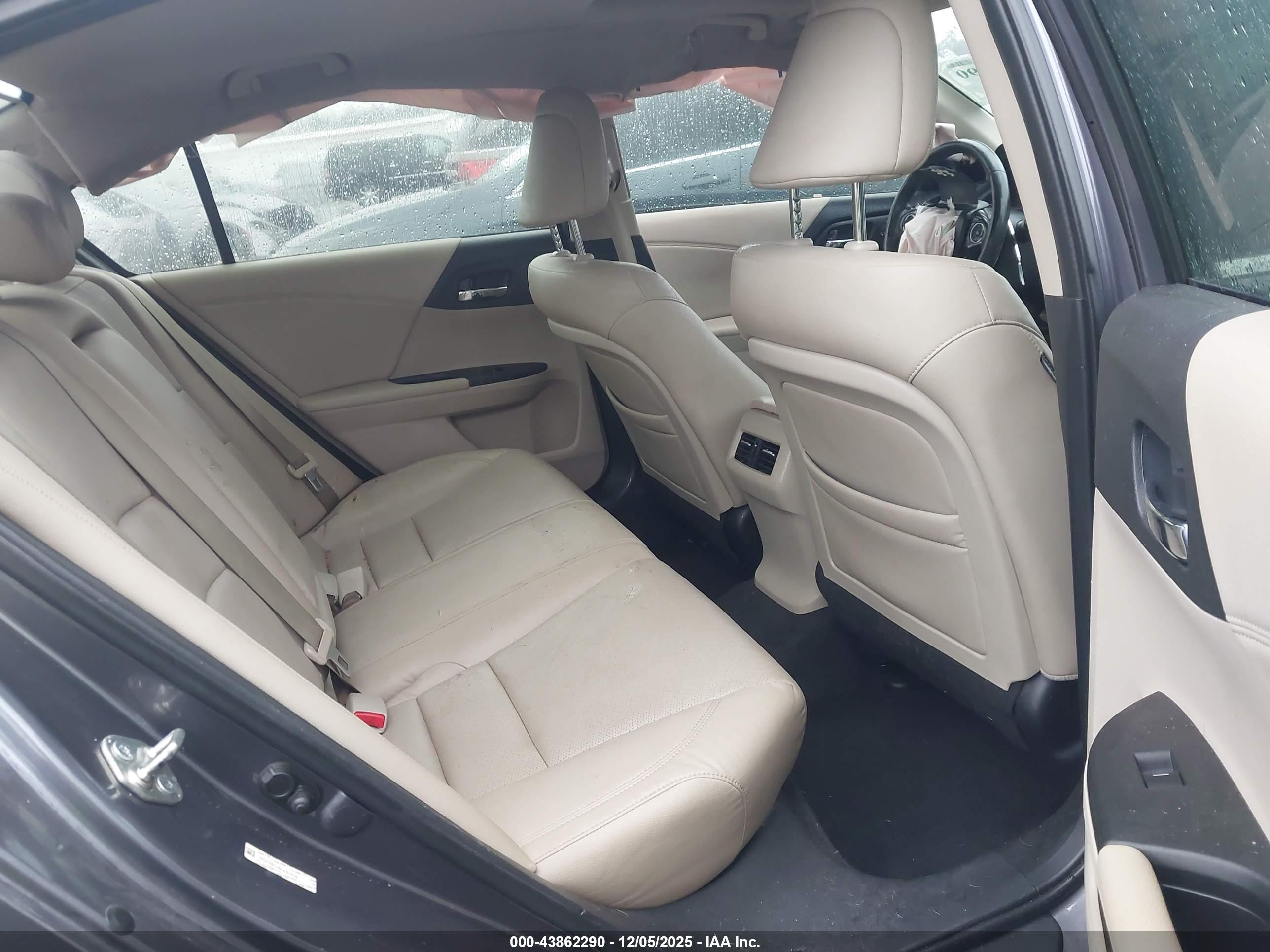 HONDA ACCORD image 8