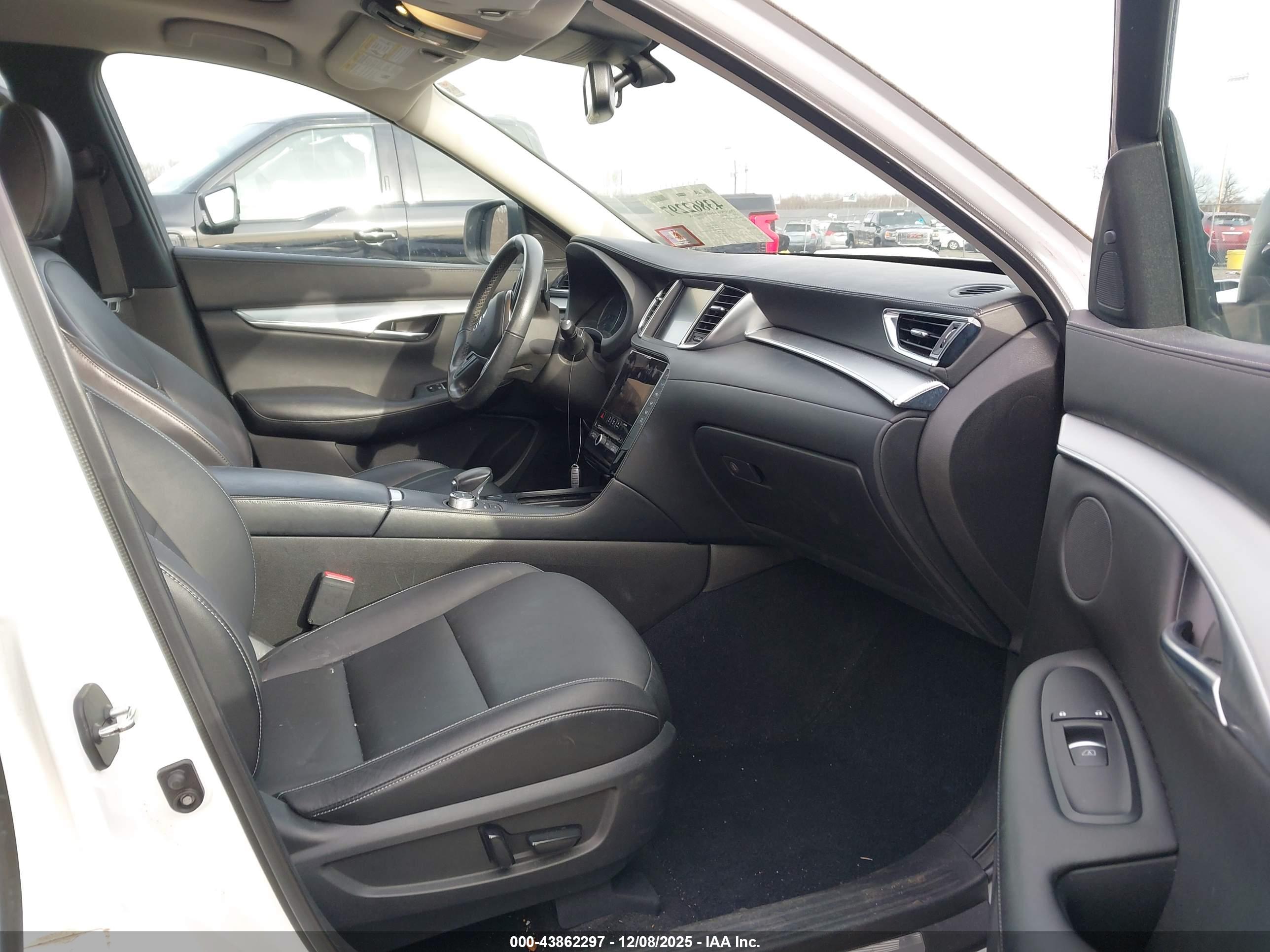 INFINITI QX50 image 5