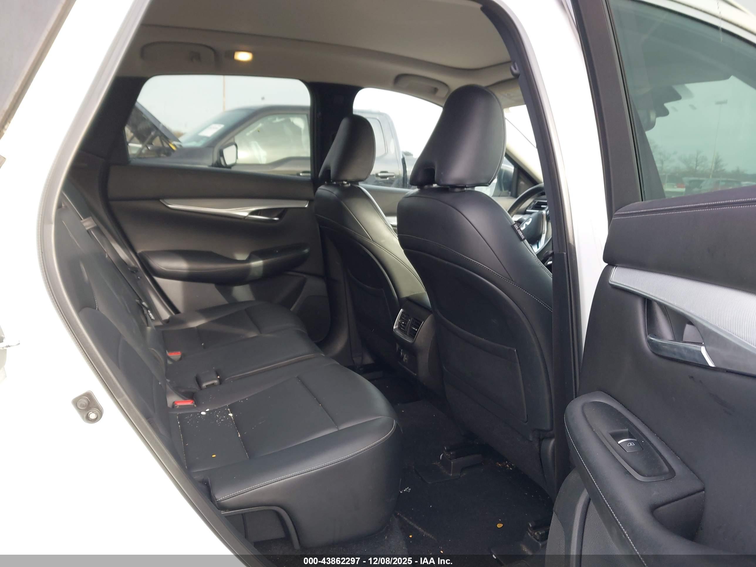 INFINITI QX50 image 8