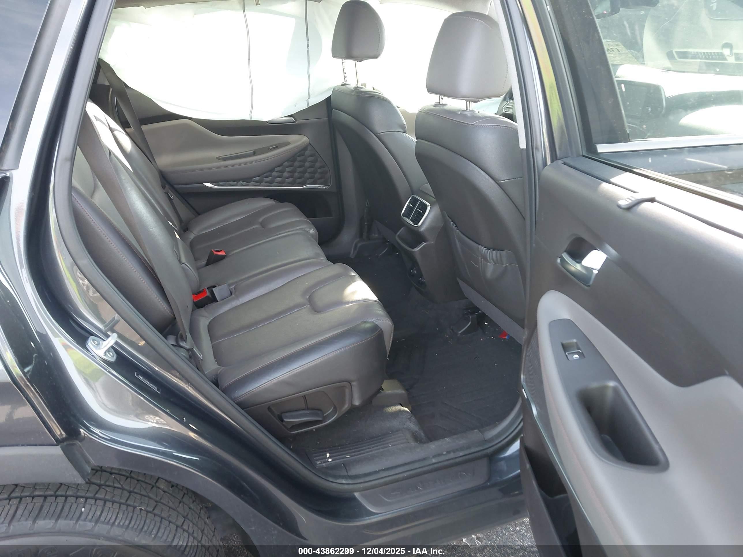 HYUNDAI SANTA image 8