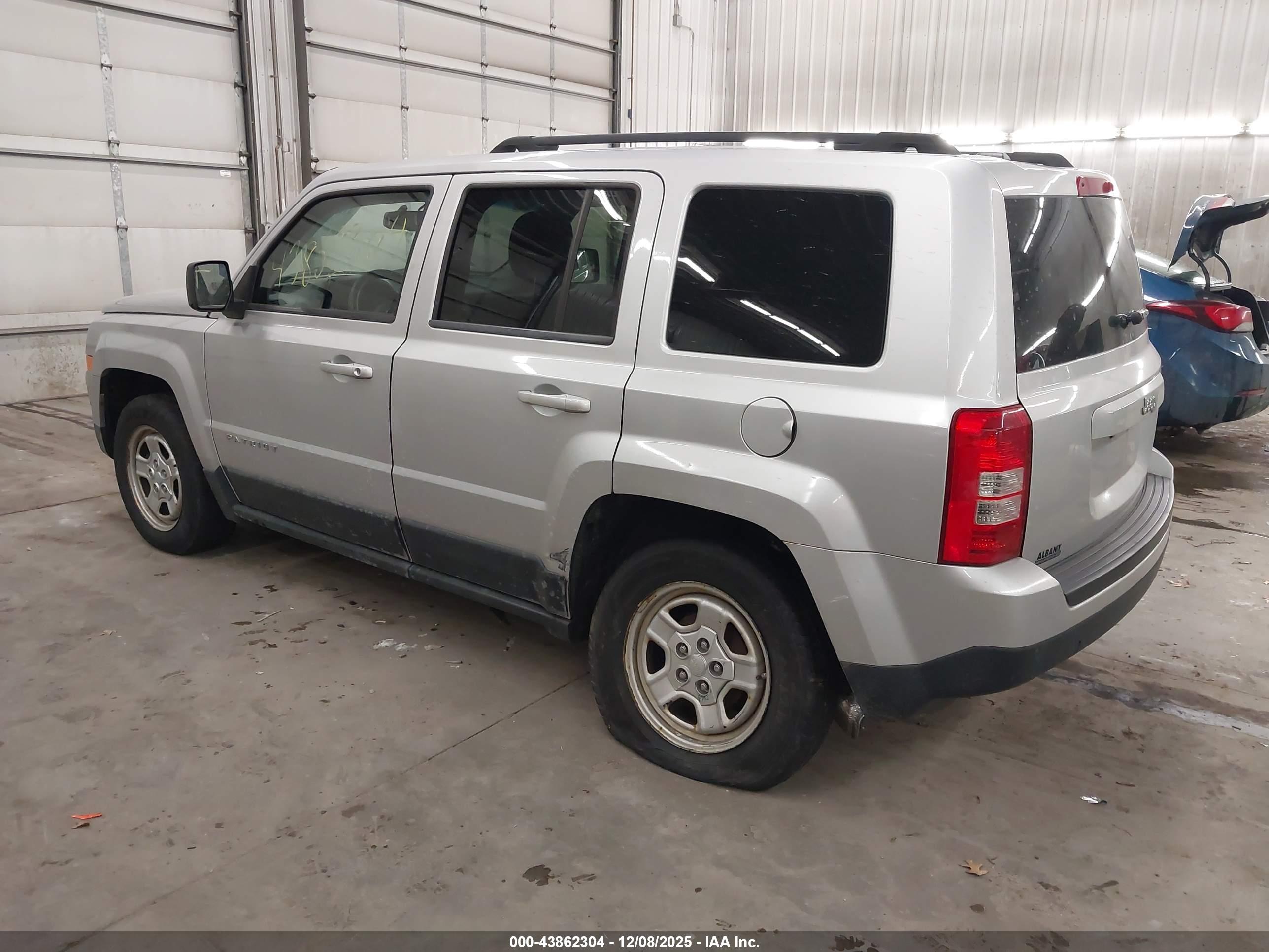 JEEP PATRIOT image 3