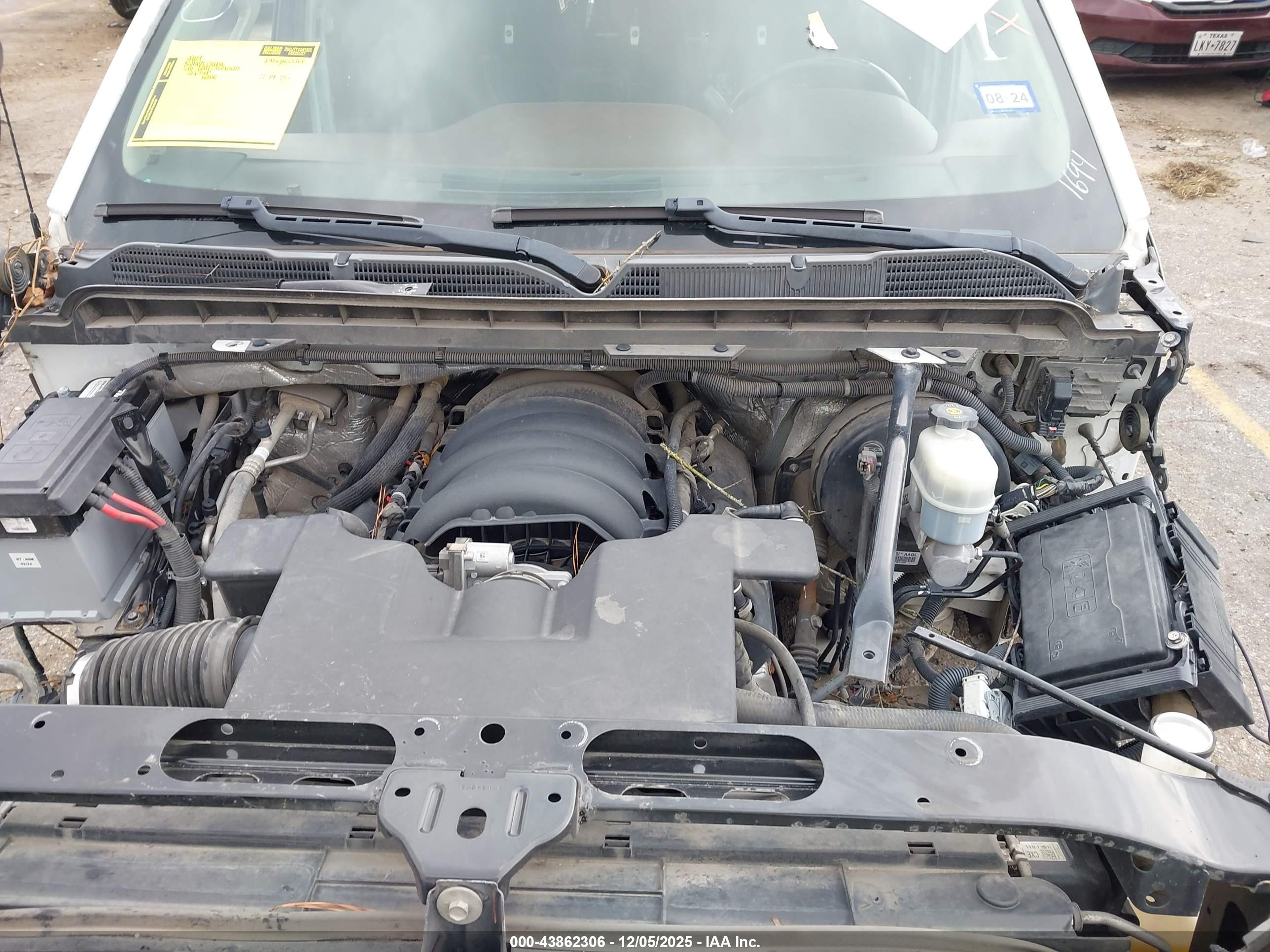 CHEVROLET SILVERADO image 10