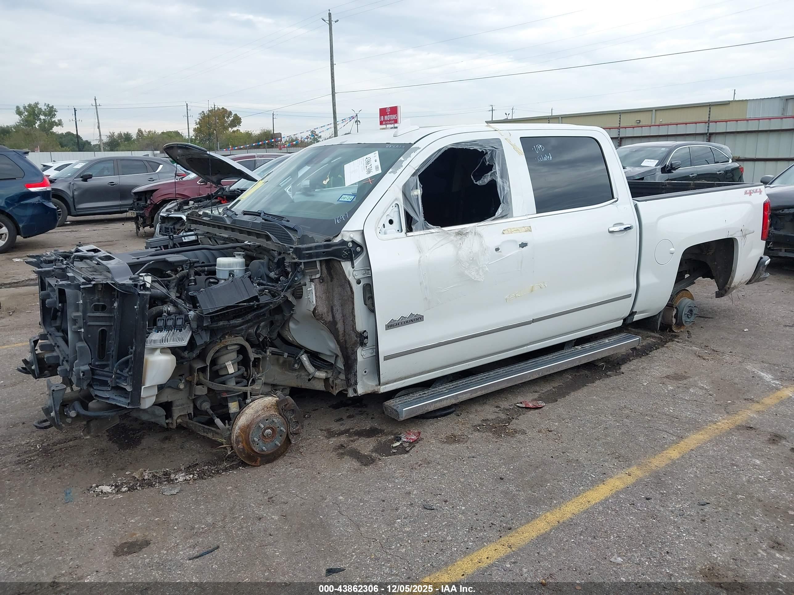 CHEVROLET SILVERADO image 2