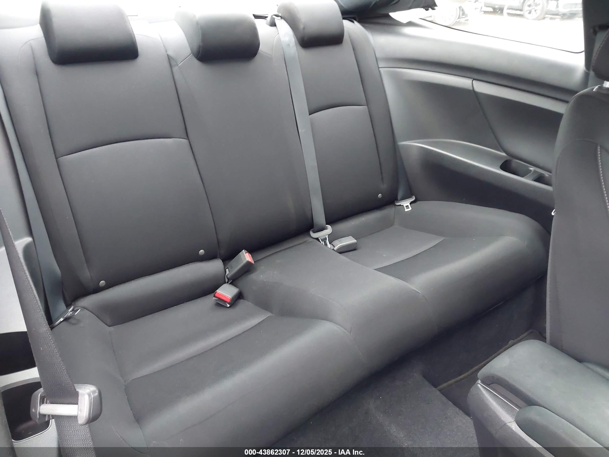 HONDA CIVIC image 8