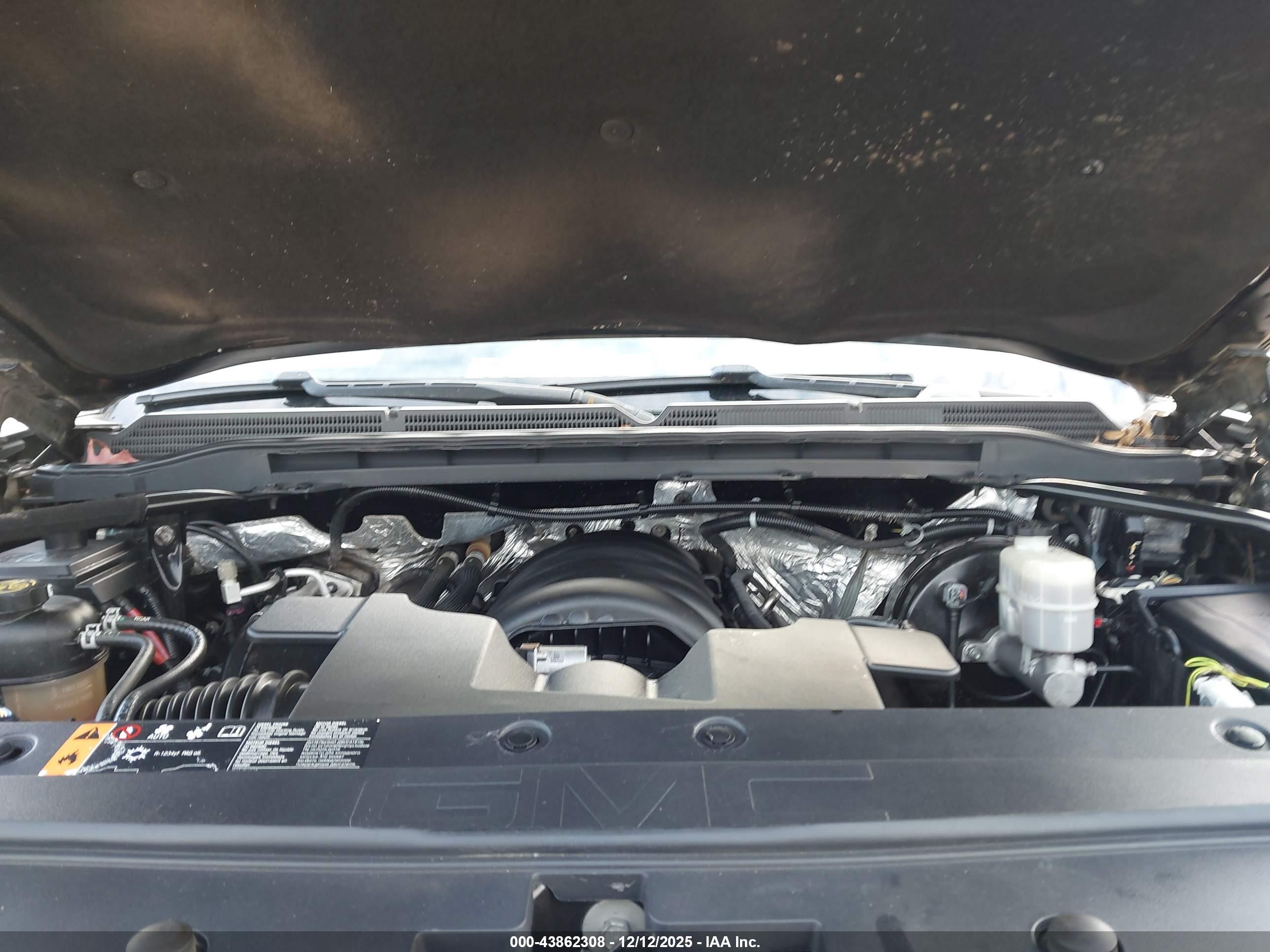 GMC SIERRA image 10