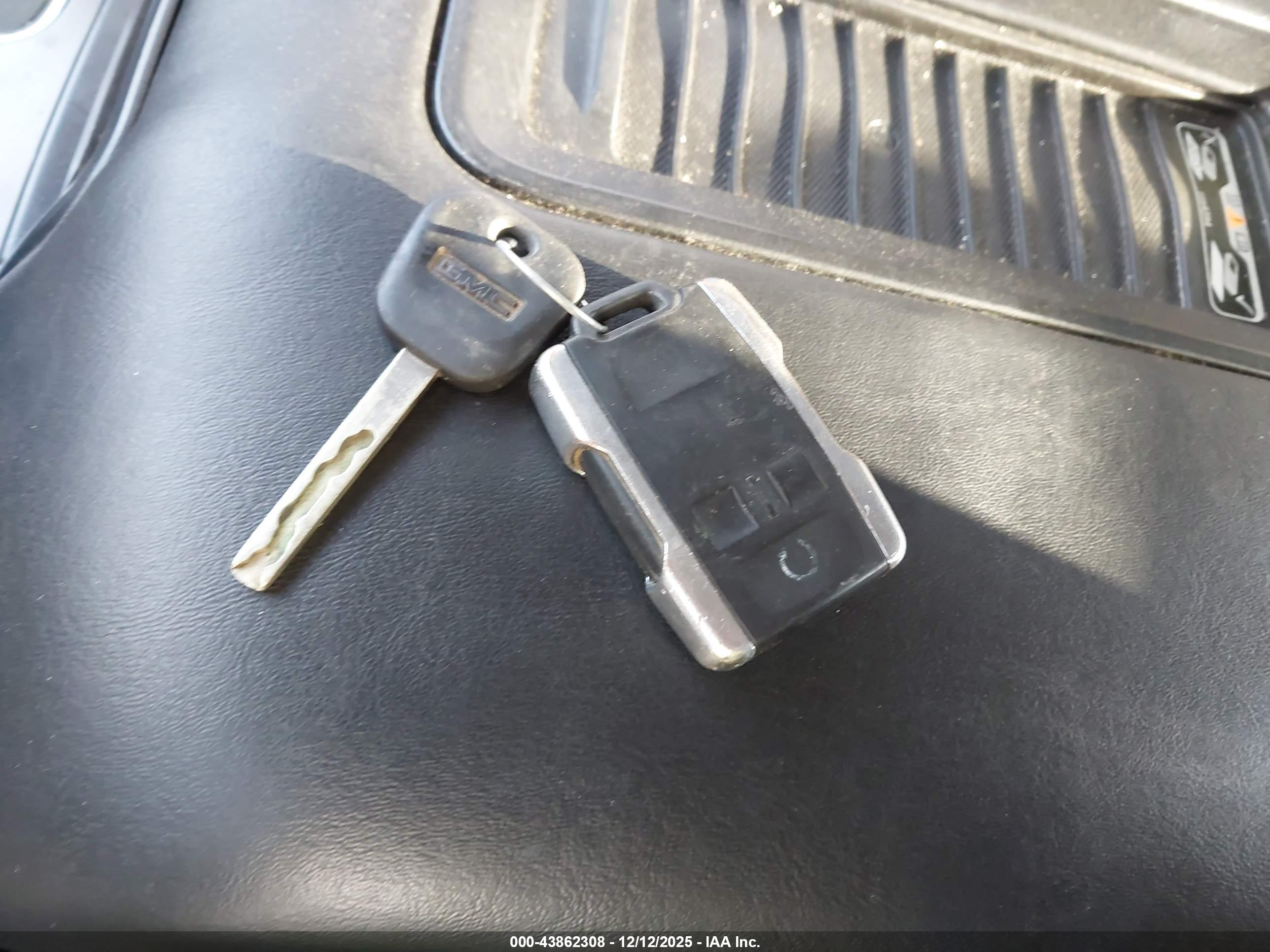 GMC SIERRA image 11