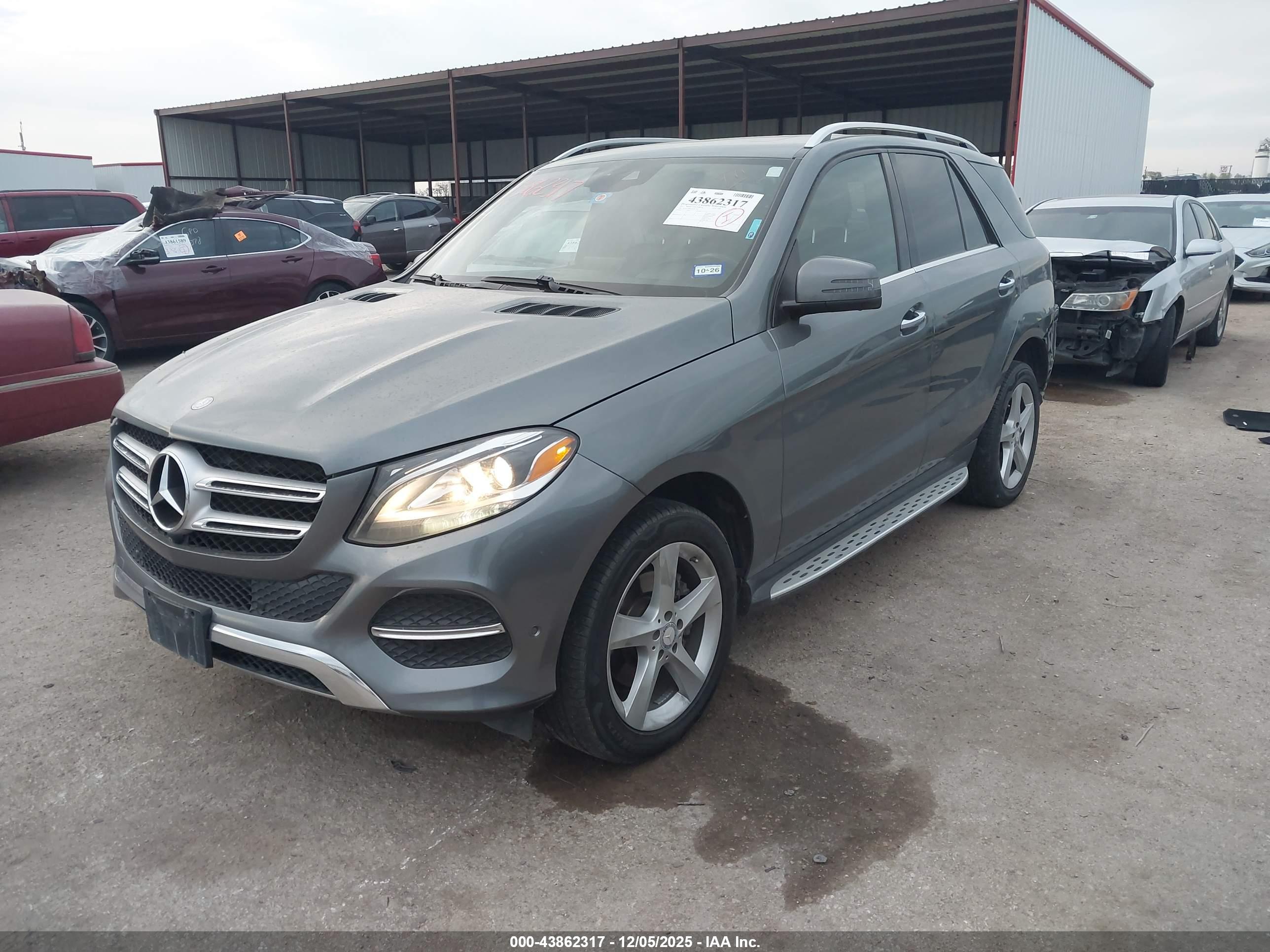 MERCEDES-BENZ GLE image 2
