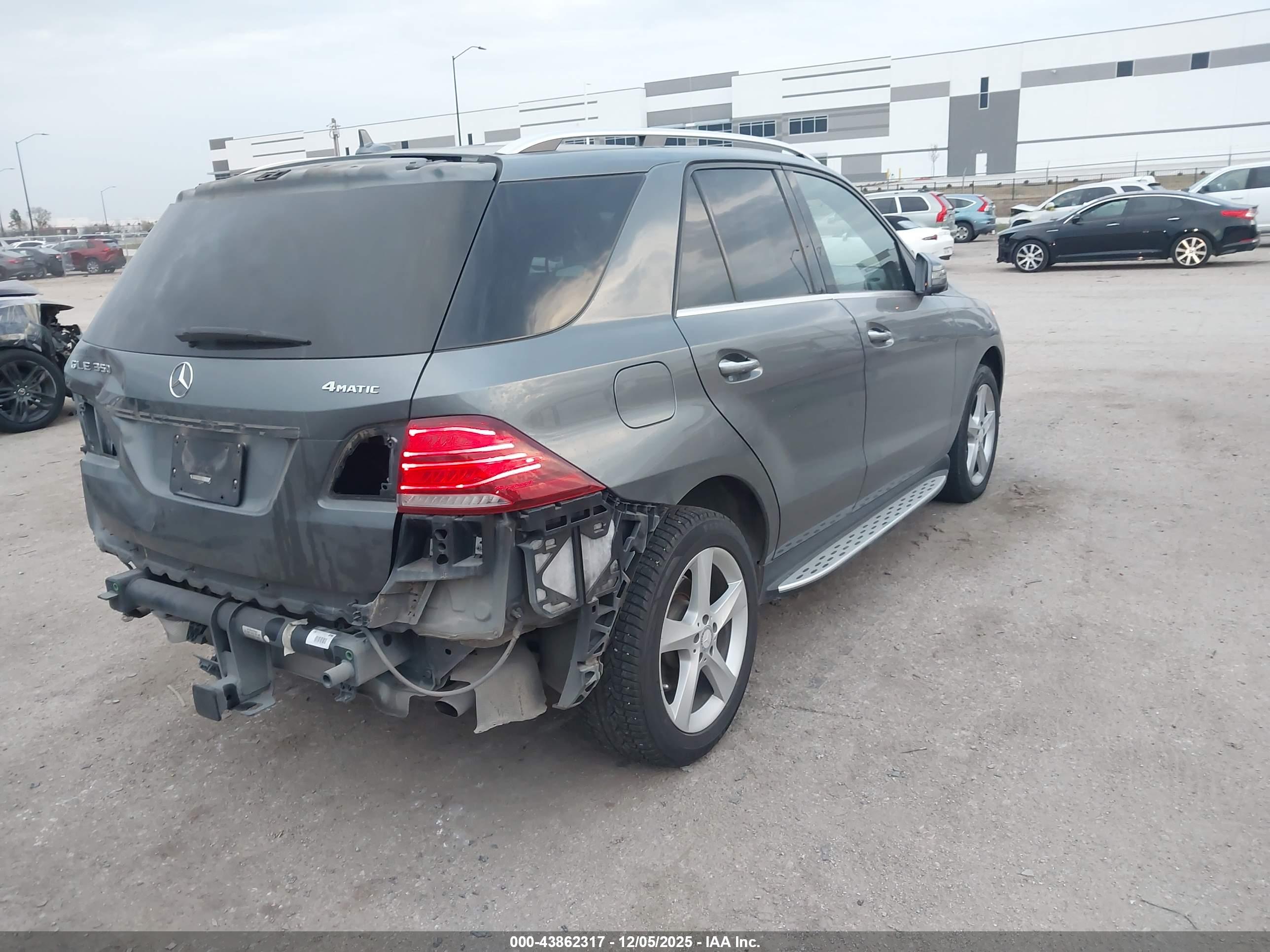 MERCEDES-BENZ GLE image 4