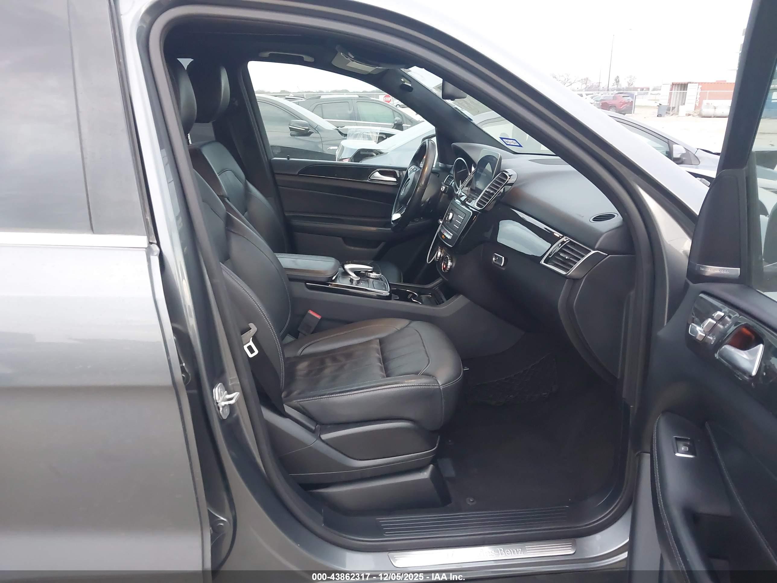 MERCEDES-BENZ GLE image 5