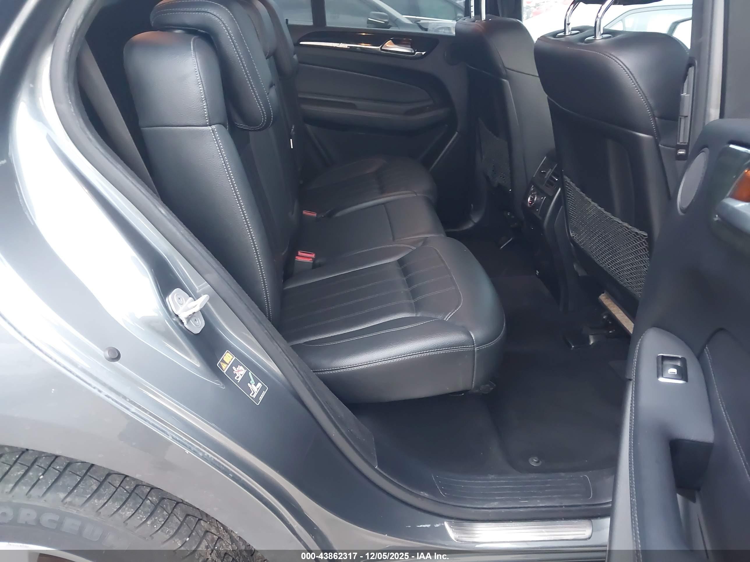 MERCEDES-BENZ GLE image 8