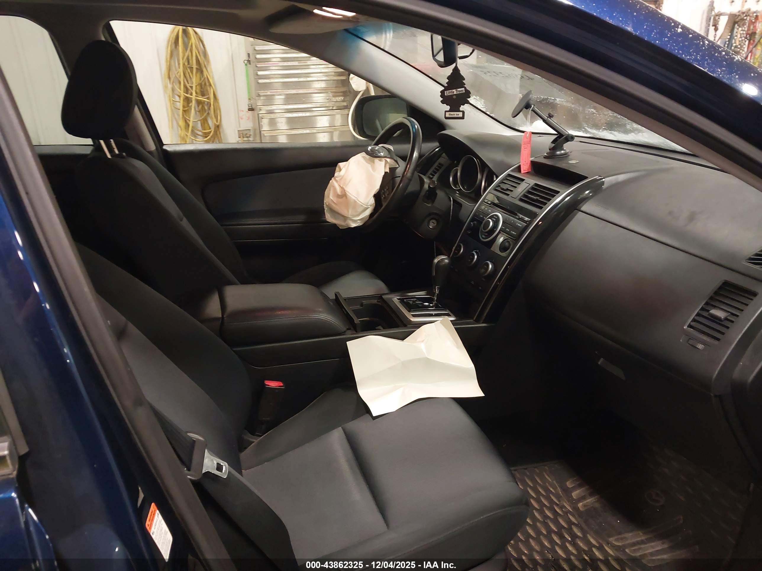 MAZDA CX-9 image 5