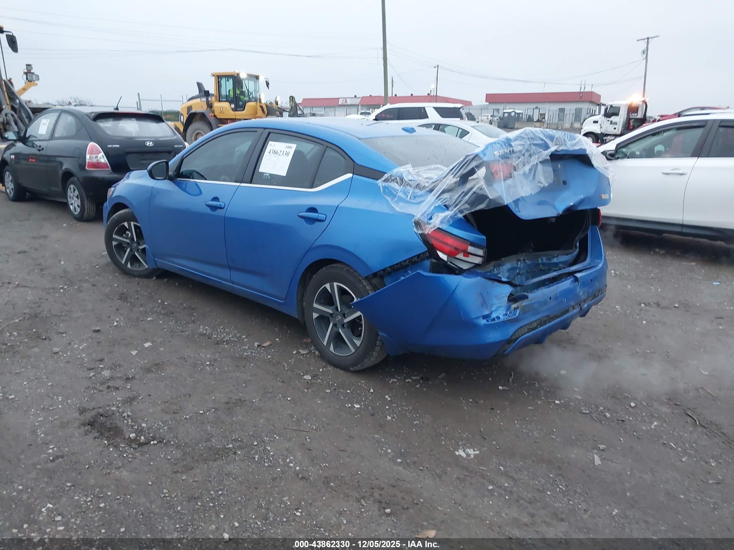 NISSAN SENTRA image 3