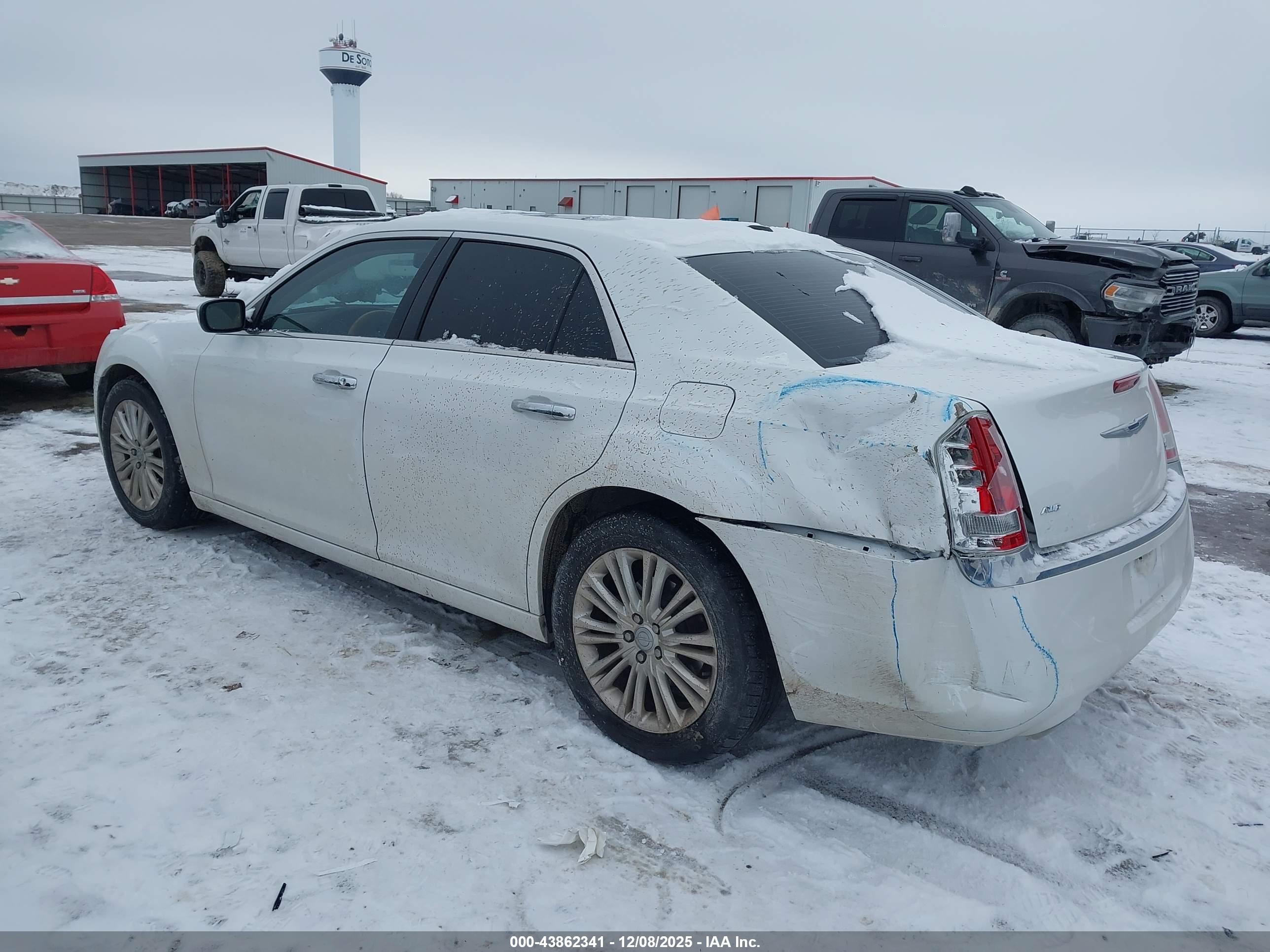 CHRYSLER 300 image 3