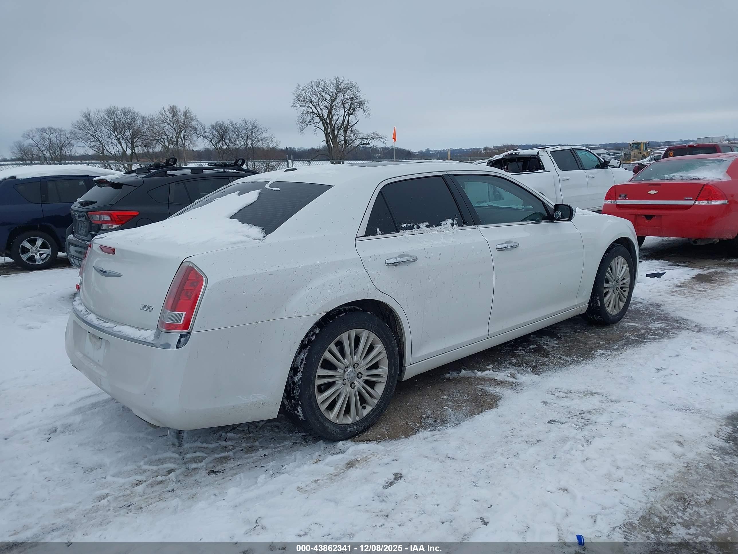 CHRYSLER 300 image 4