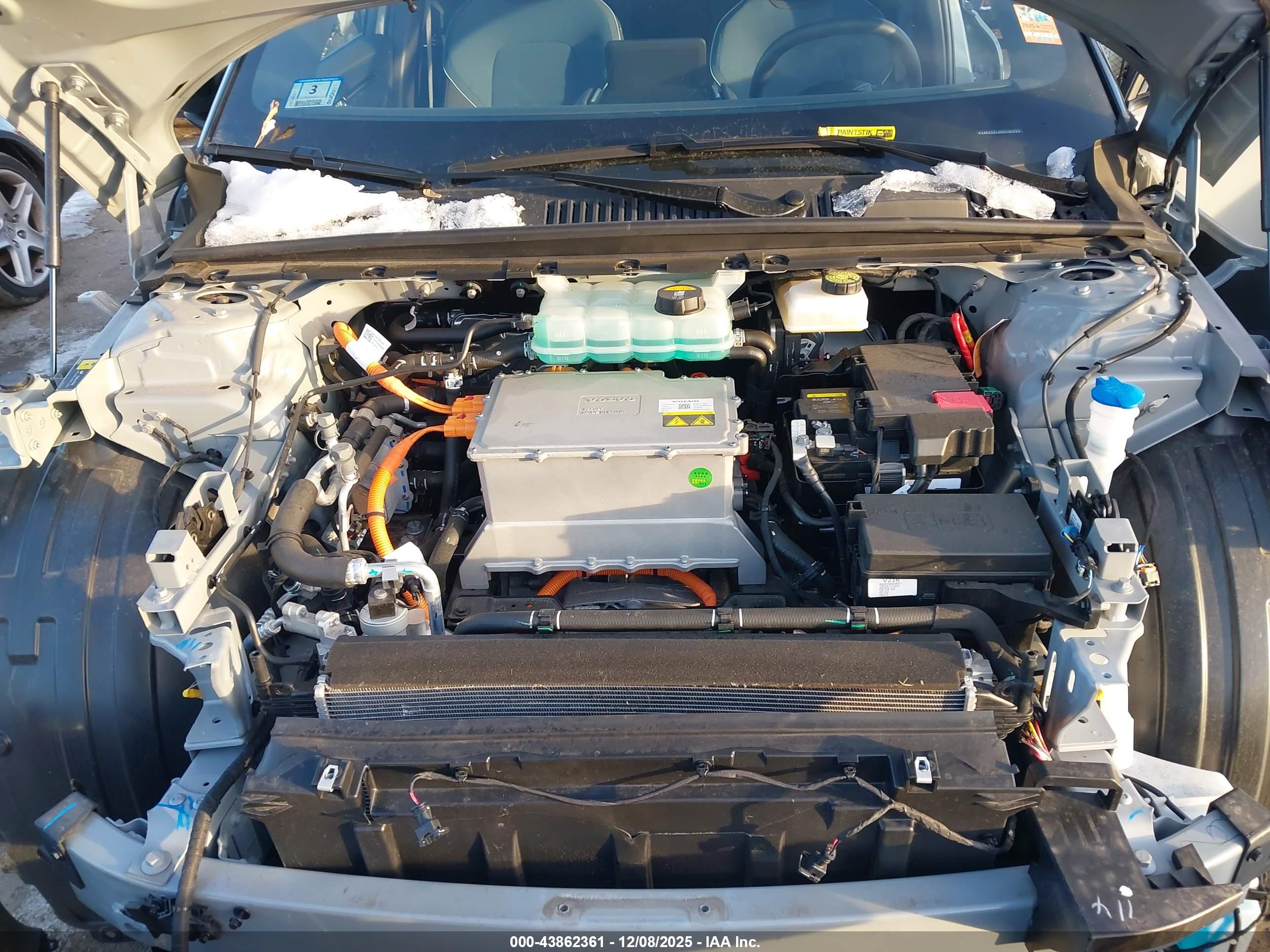 VOLVO EX30 image 10