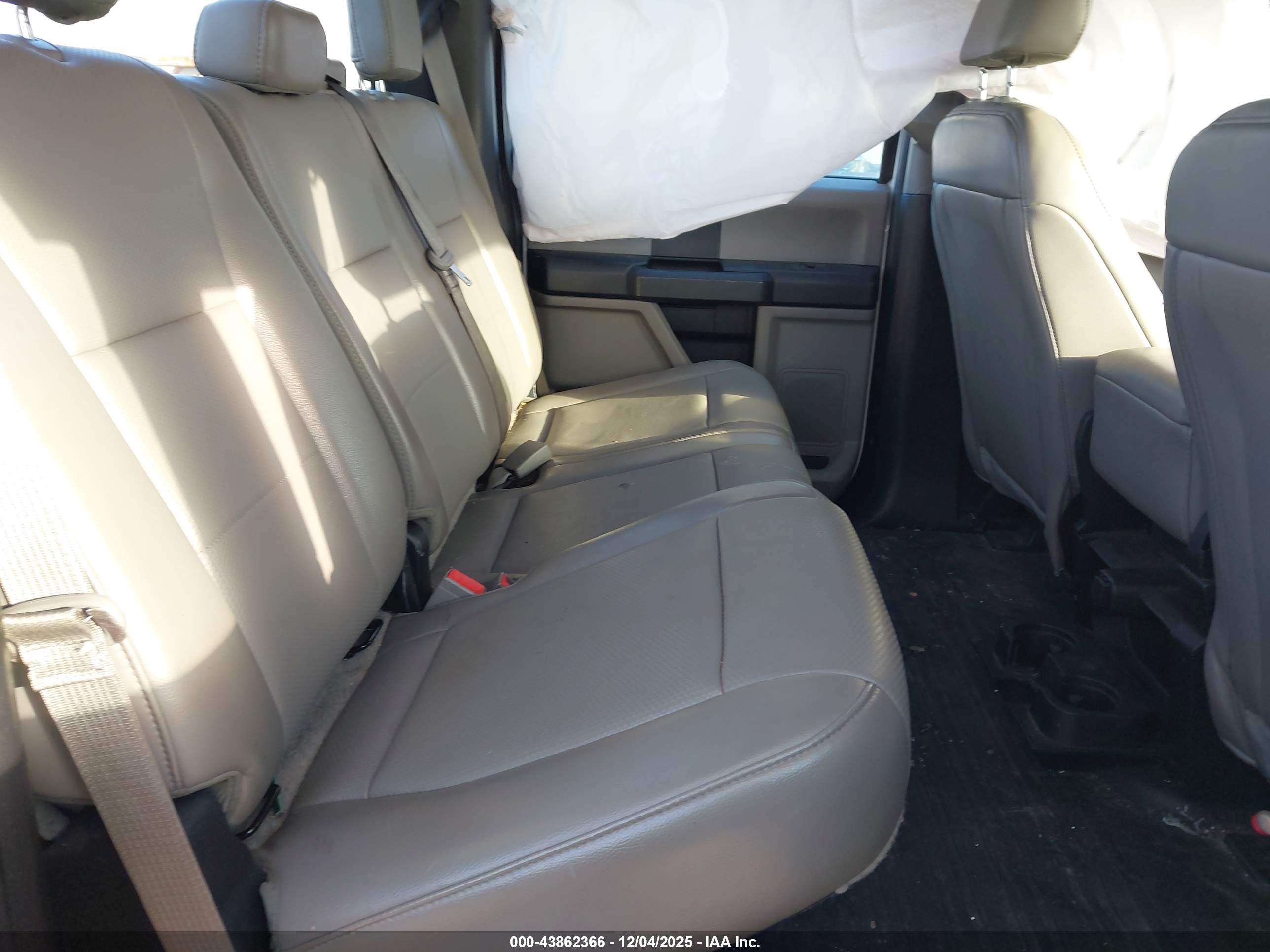FORD F-150 image 8