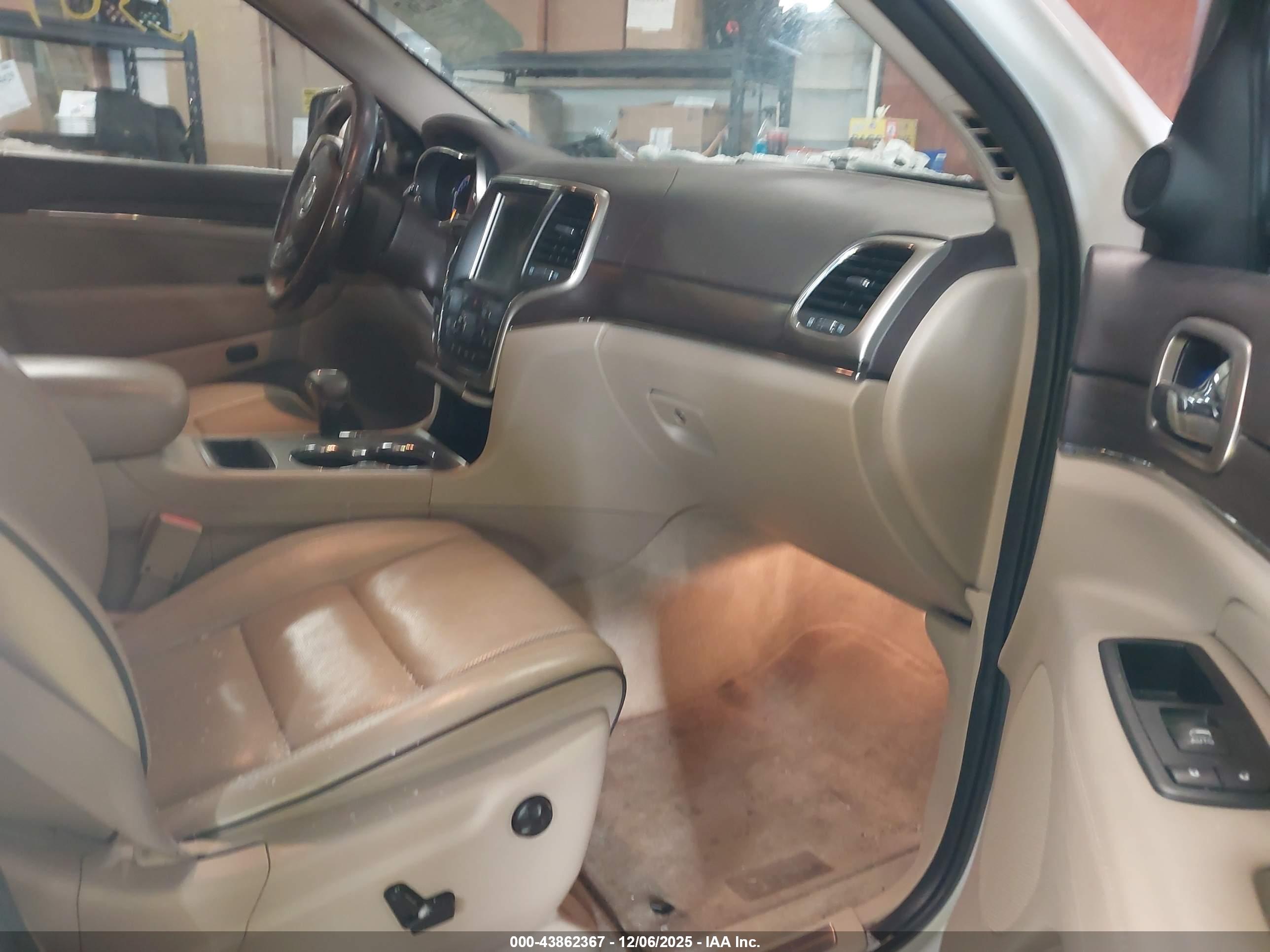 JEEP GRAND image 5