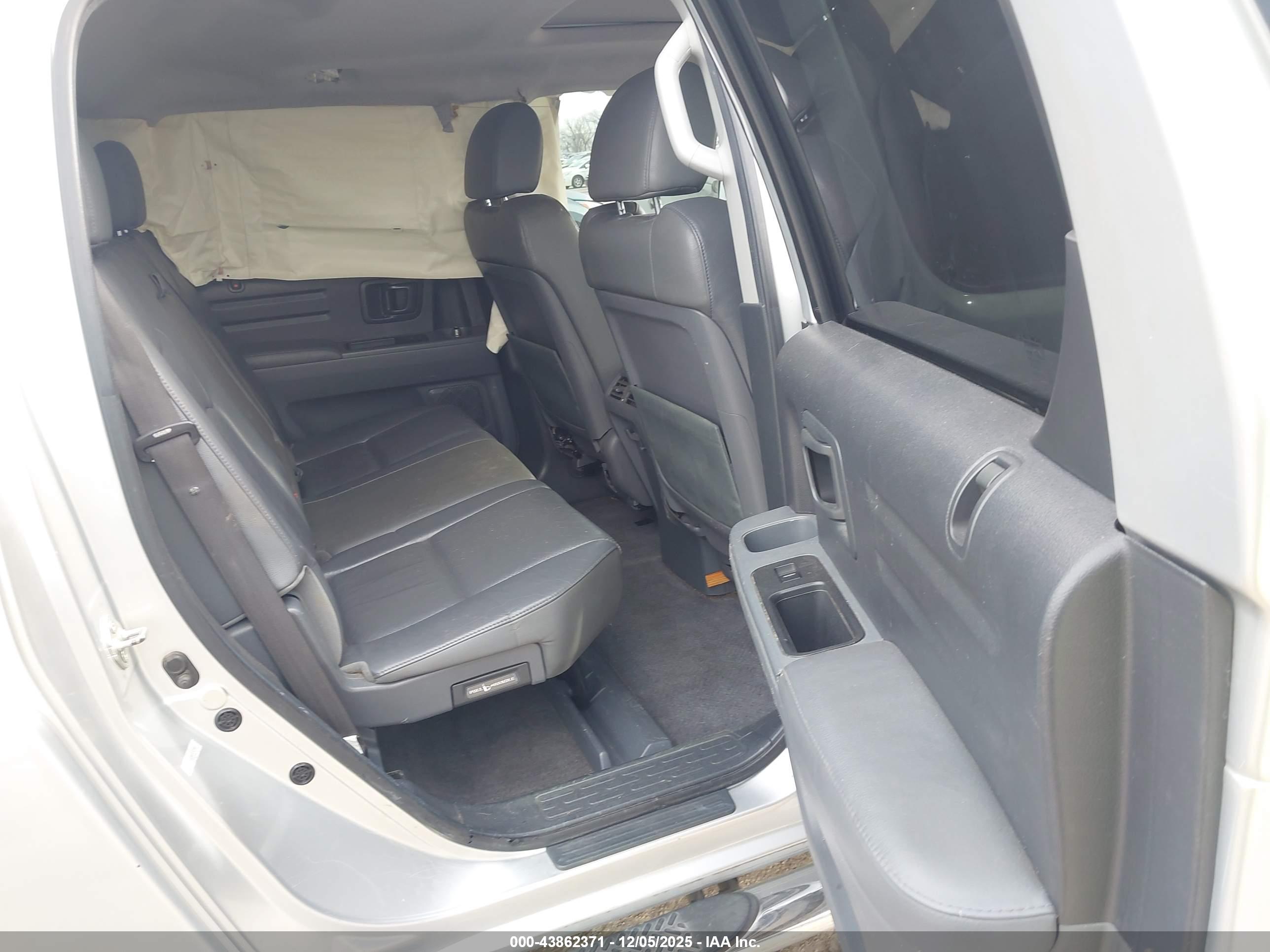 HONDA RIDGELINE image 8