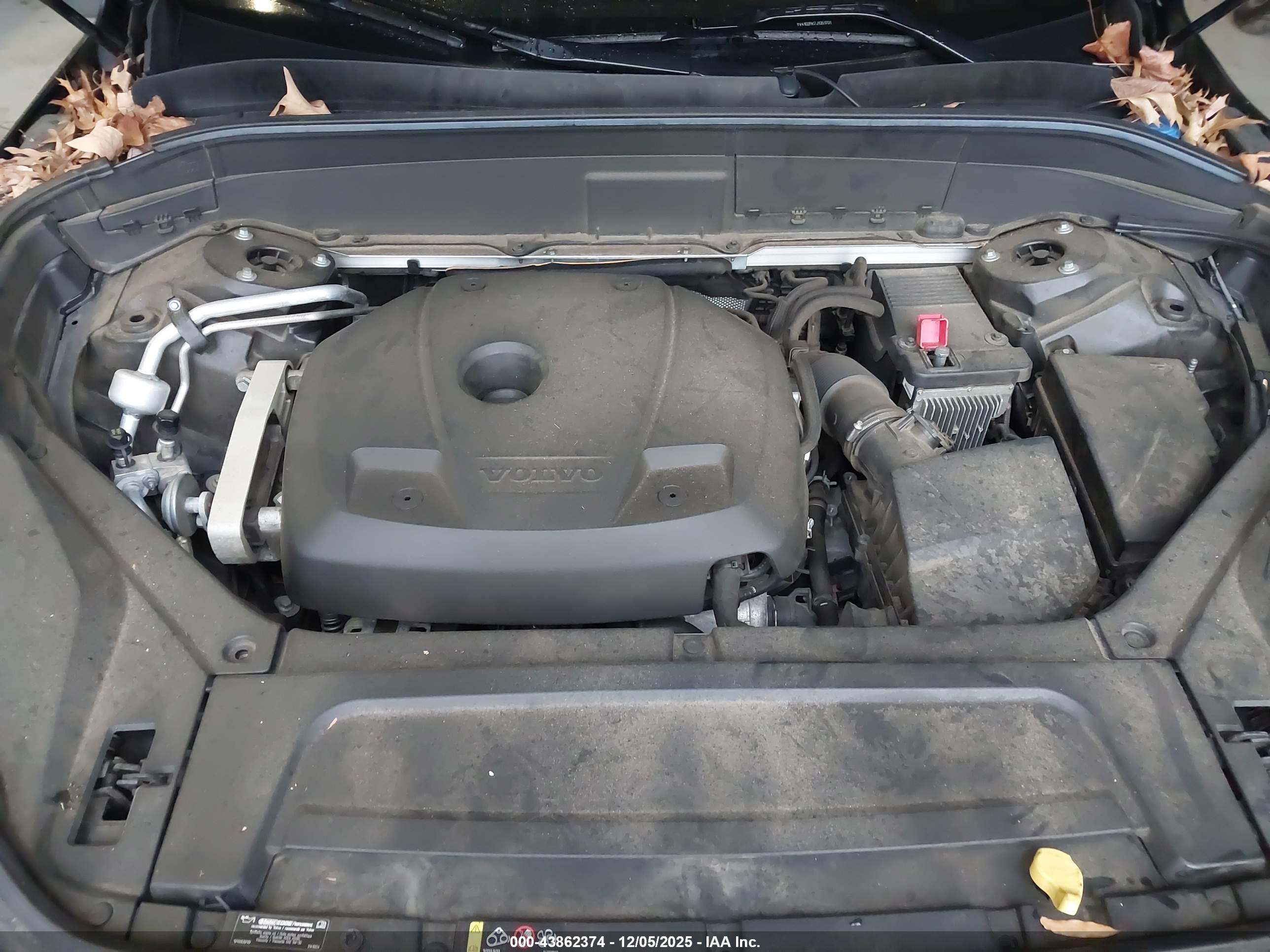 VOLVO XC90 image 10