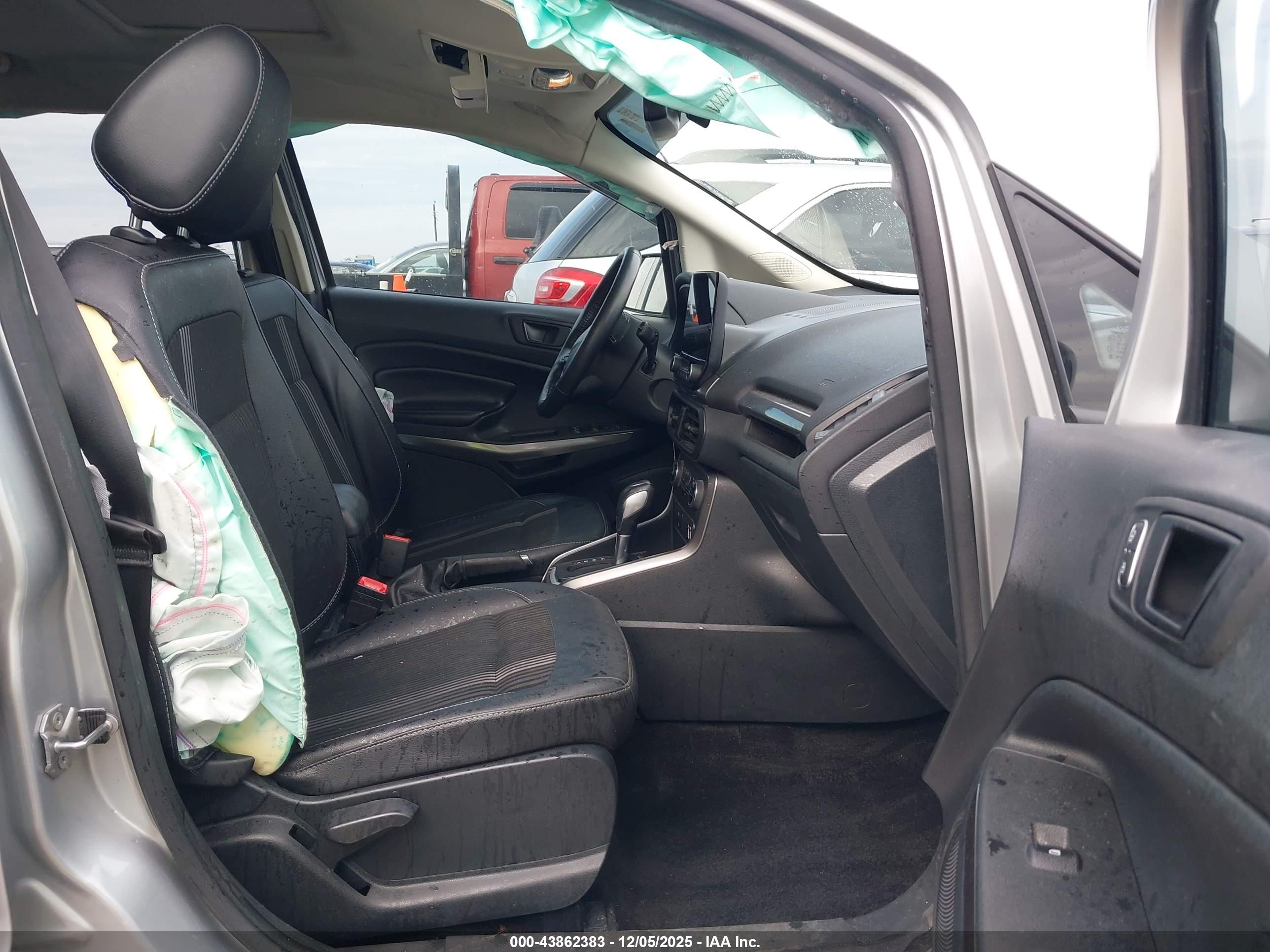 FORD ECOSPORT image 5