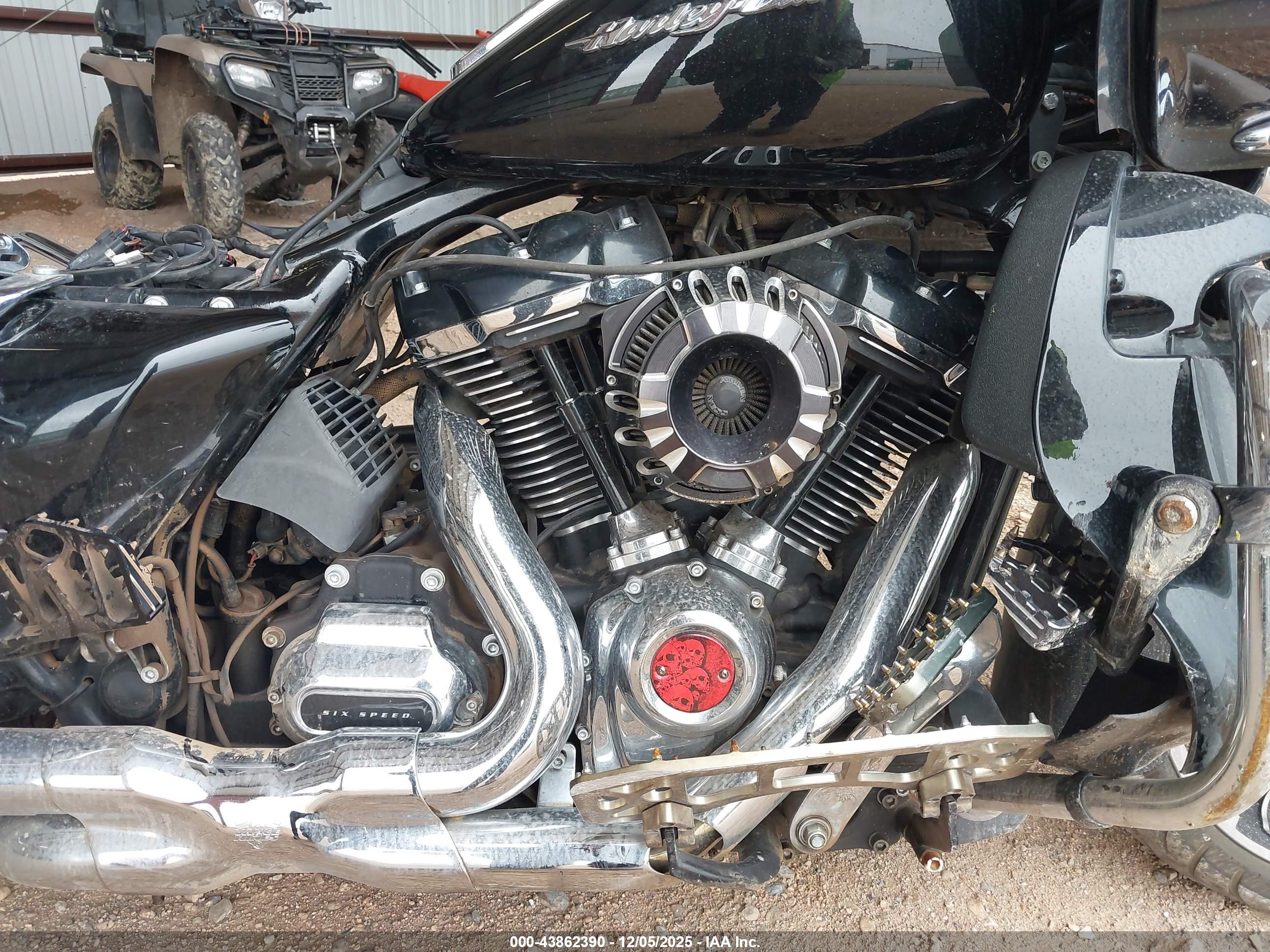 HARLEY-DAVIDSON FLTRXS image 8