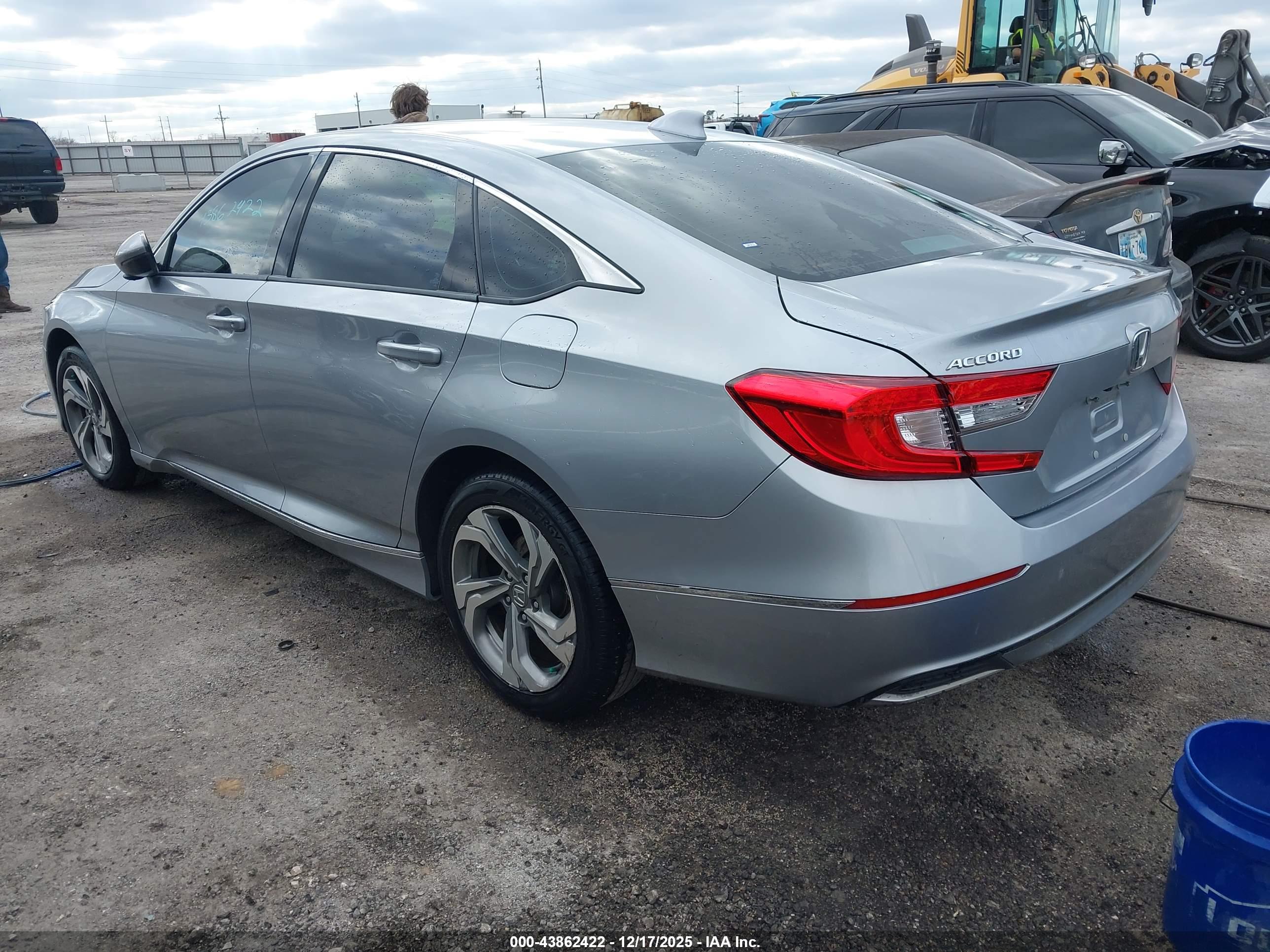 HONDA ACCORD image 3
