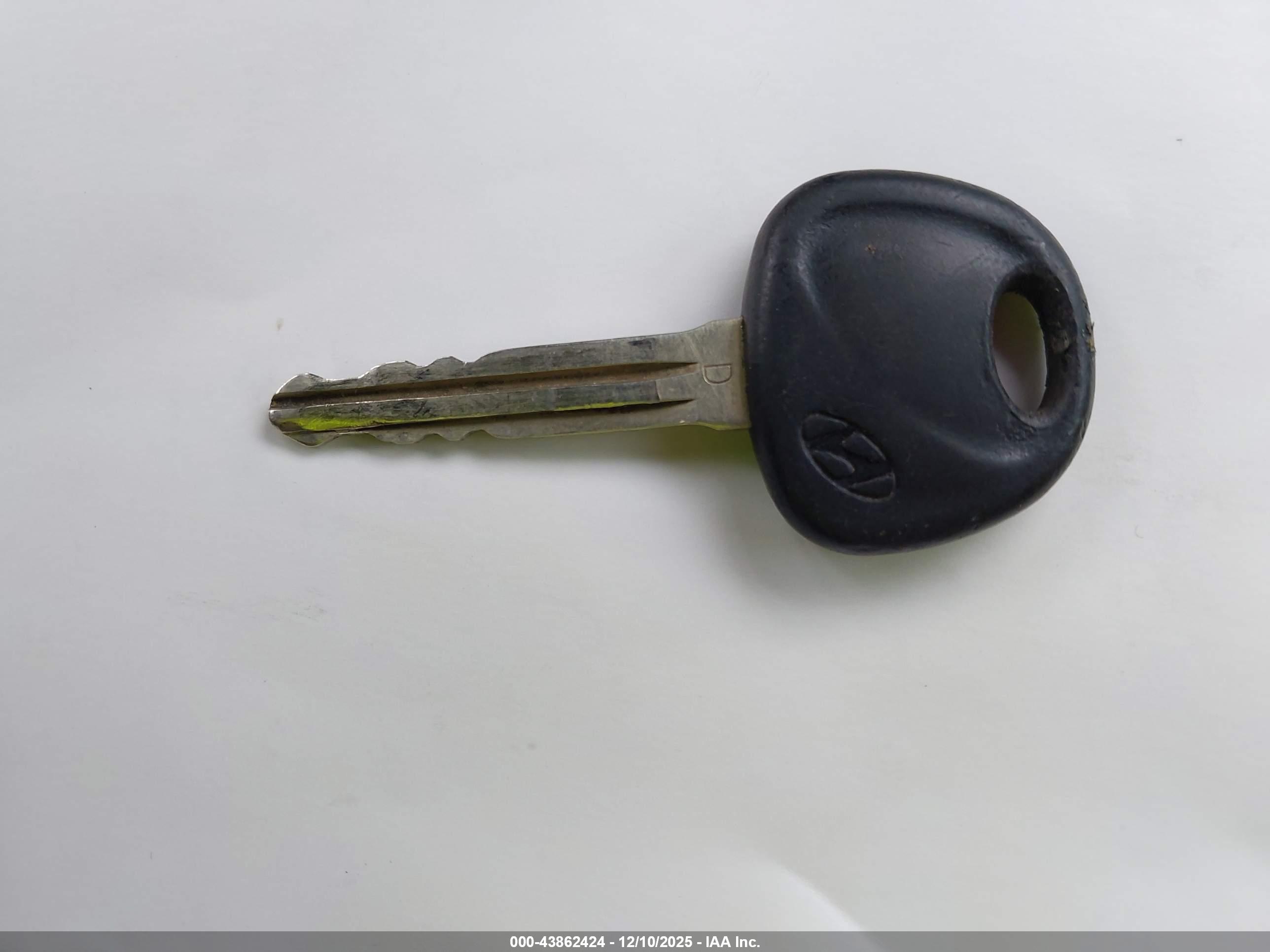 HYUNDAI ELANTRA image 11