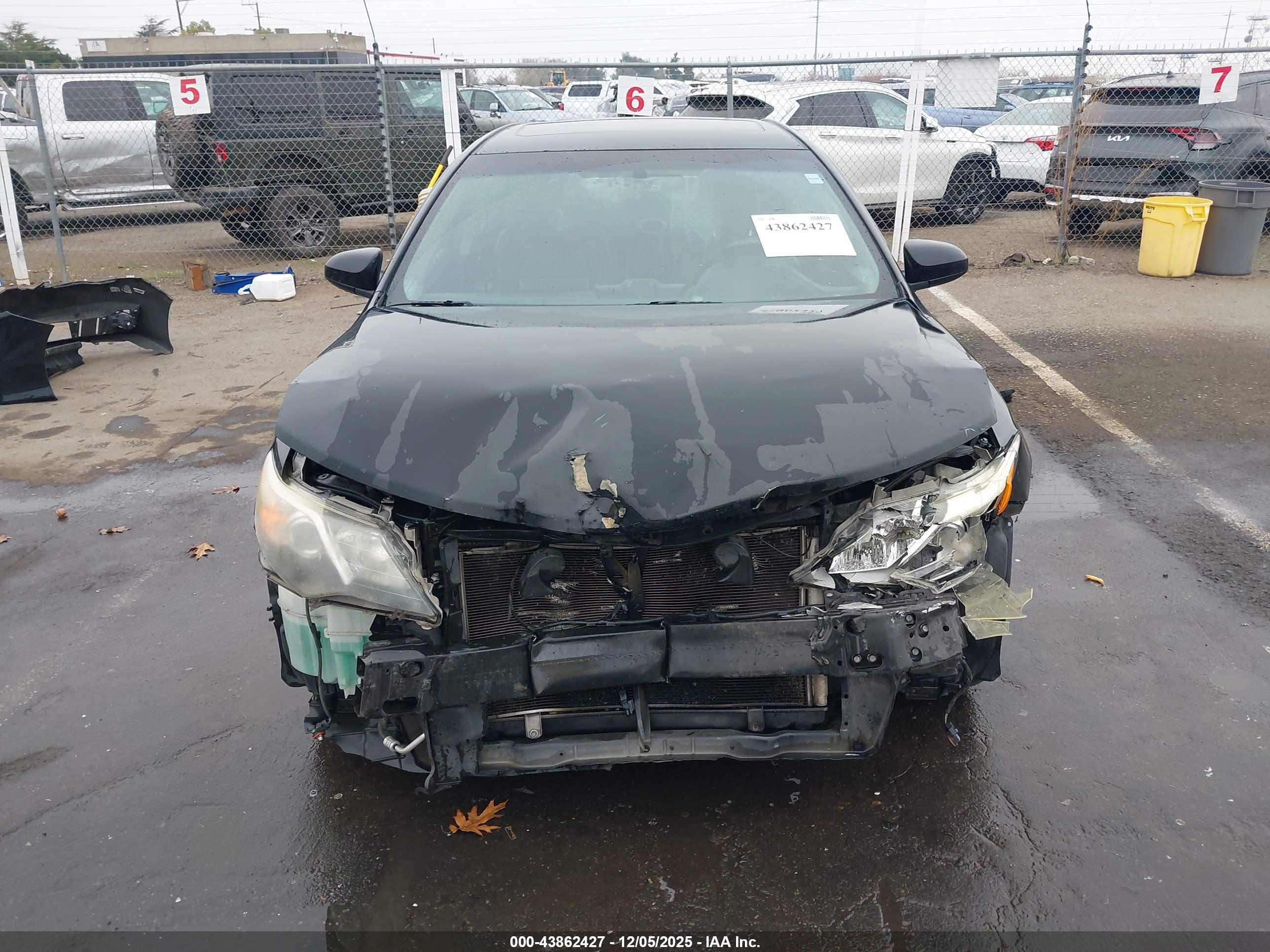 TOYOTA CAMRY image 6