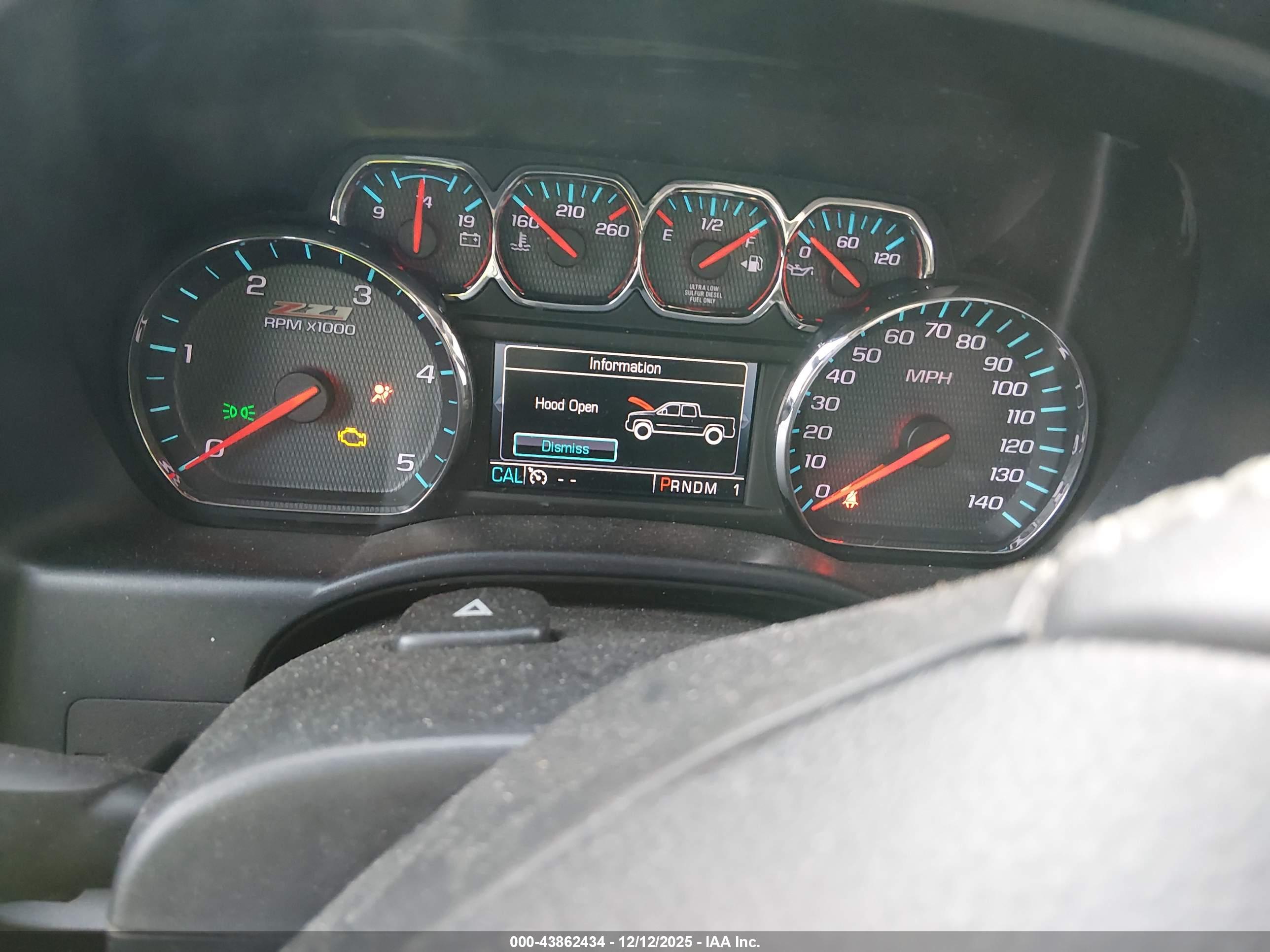 CHEVROLET SILVERADO image 7
