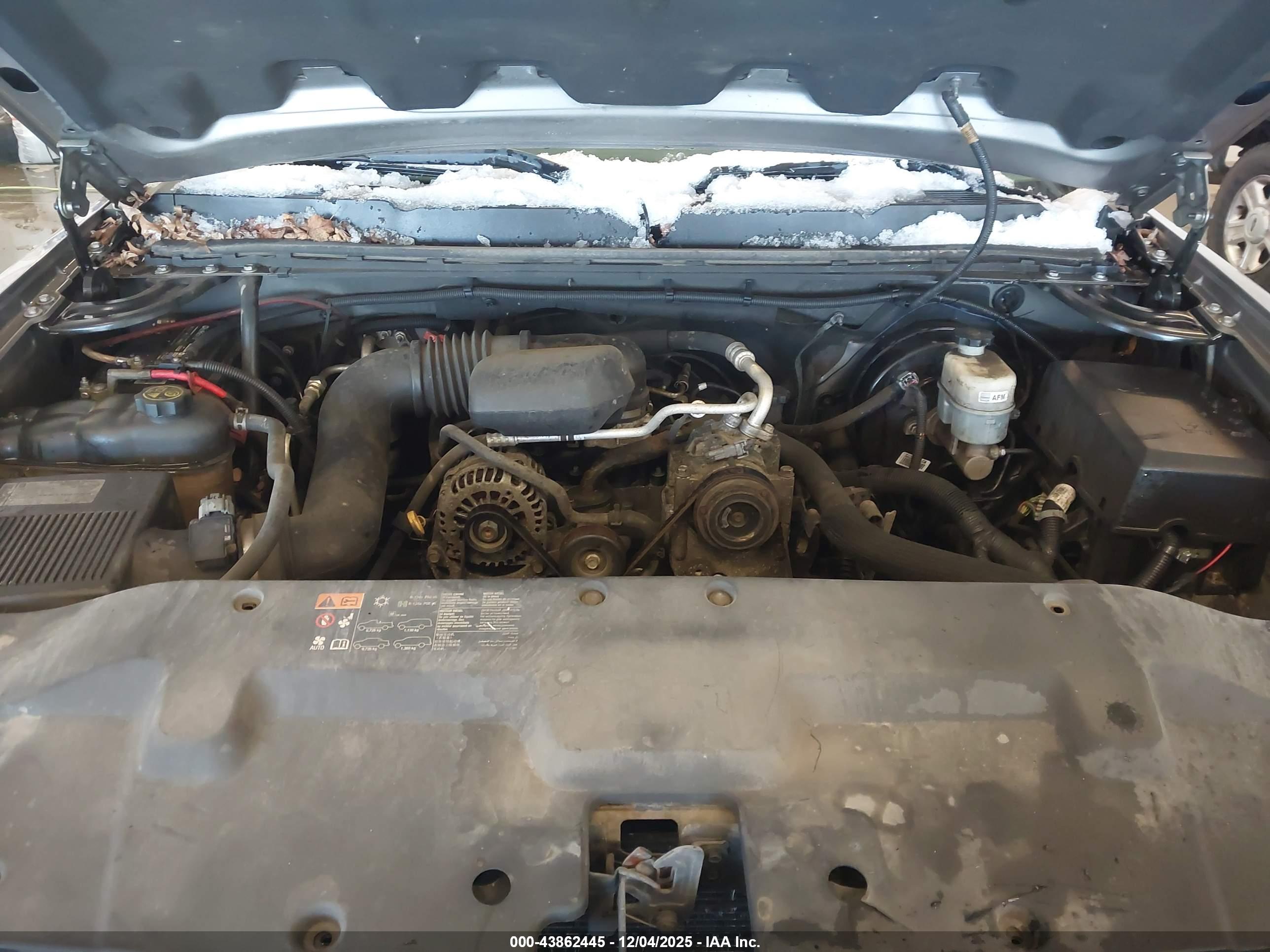 CHEVROLET SILVERADO image 10