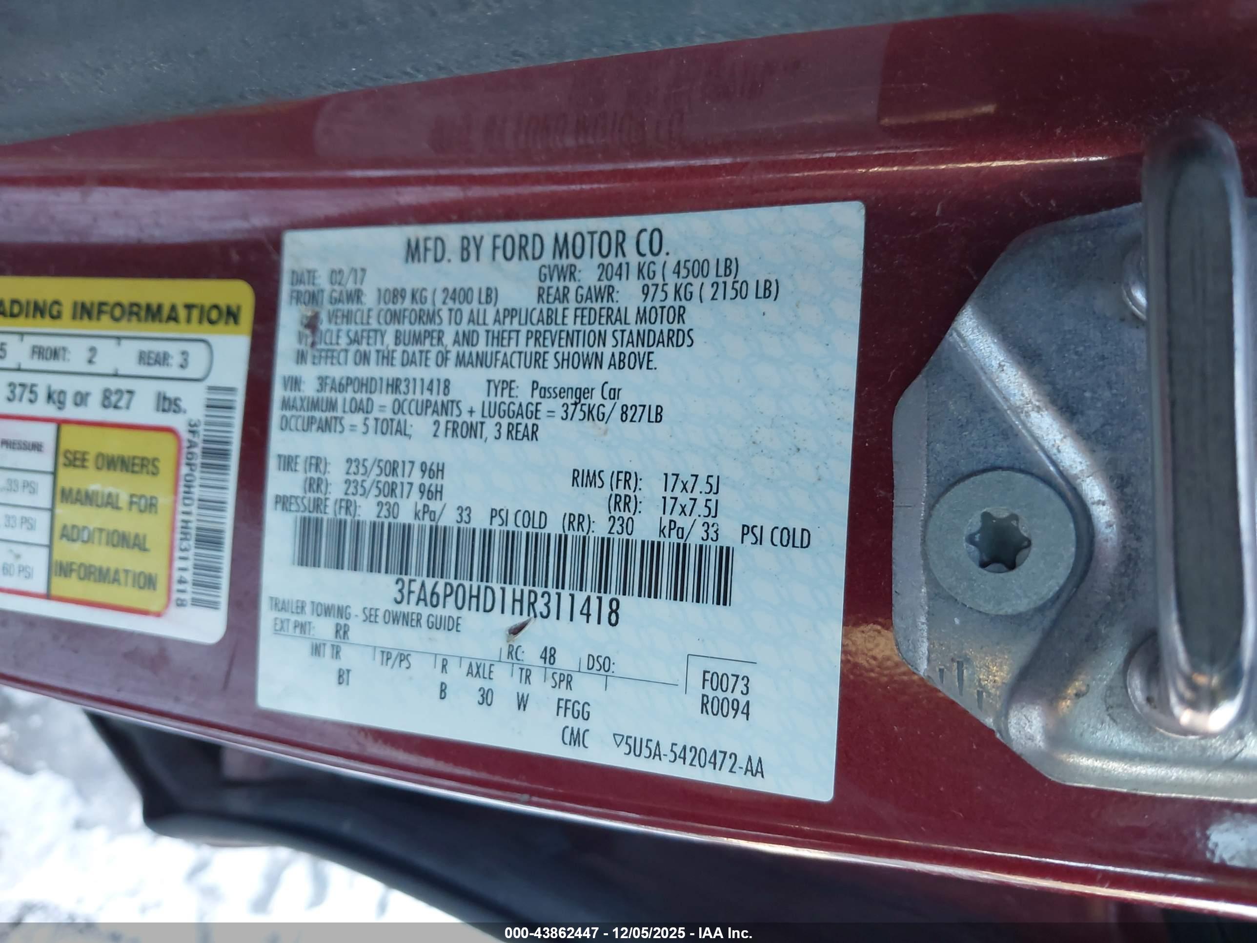 FORD FUSION image 9