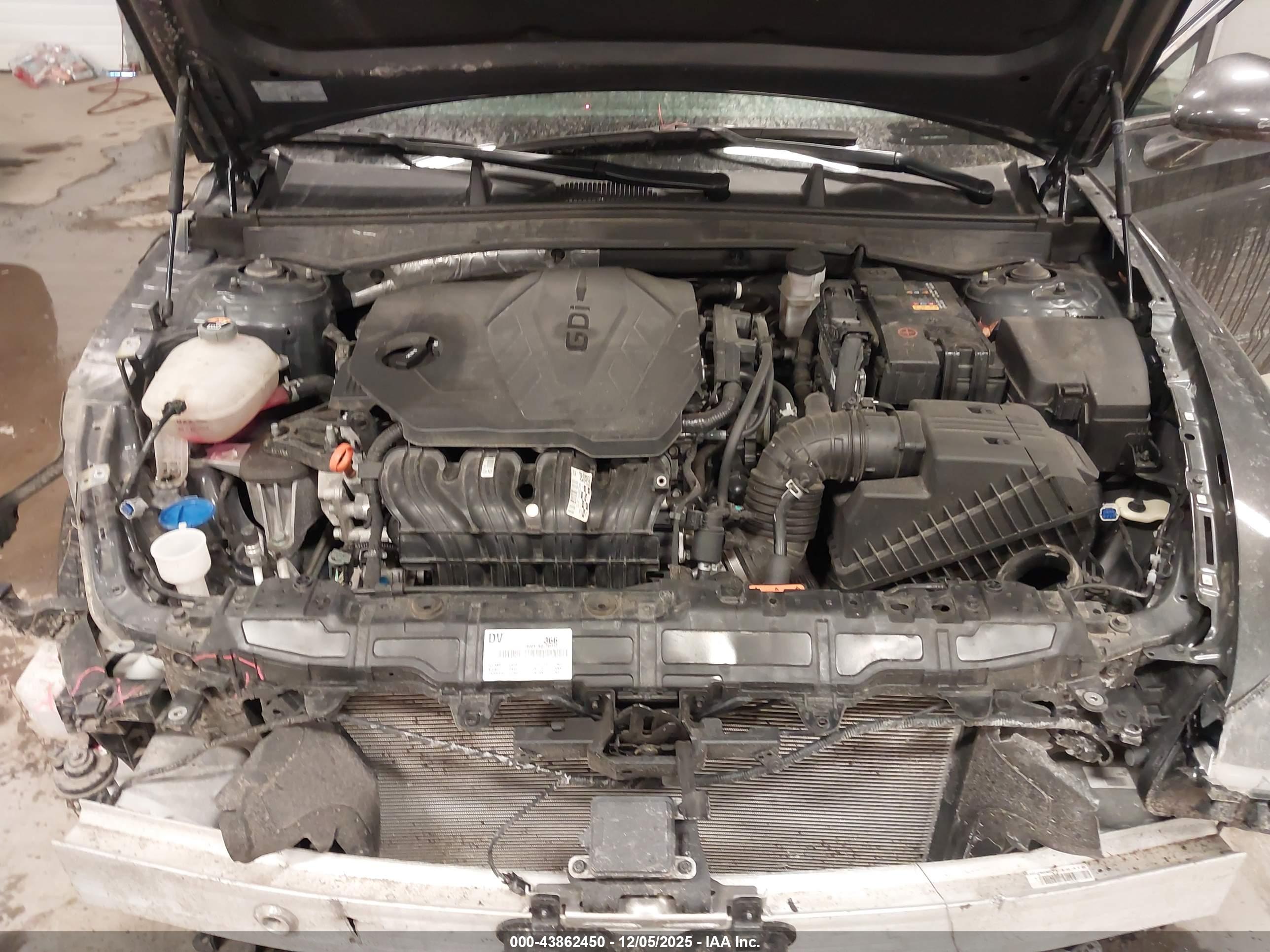 HYUNDAI SONATA image 10