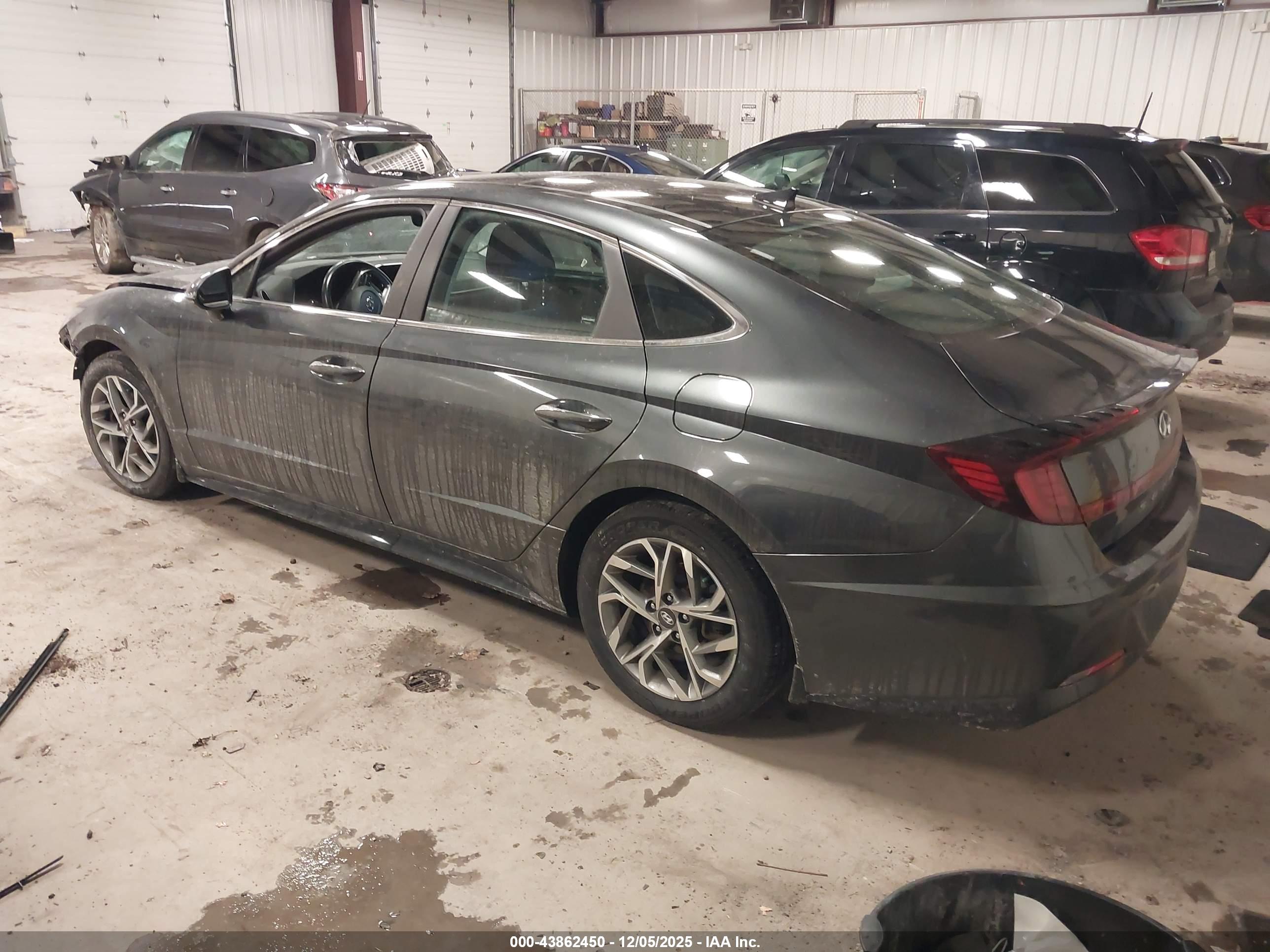 HYUNDAI SONATA image 3