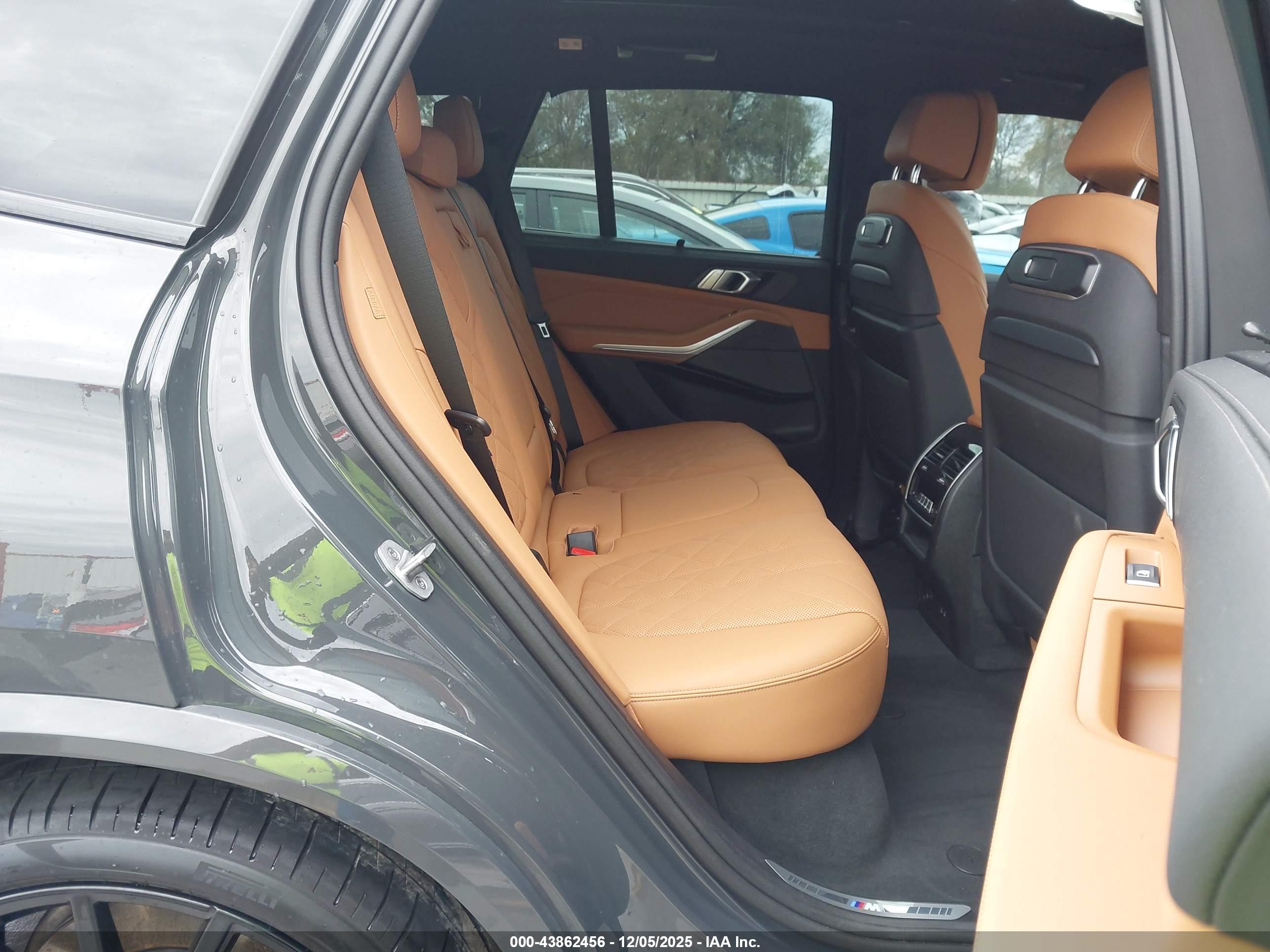 BMW X5 image 8