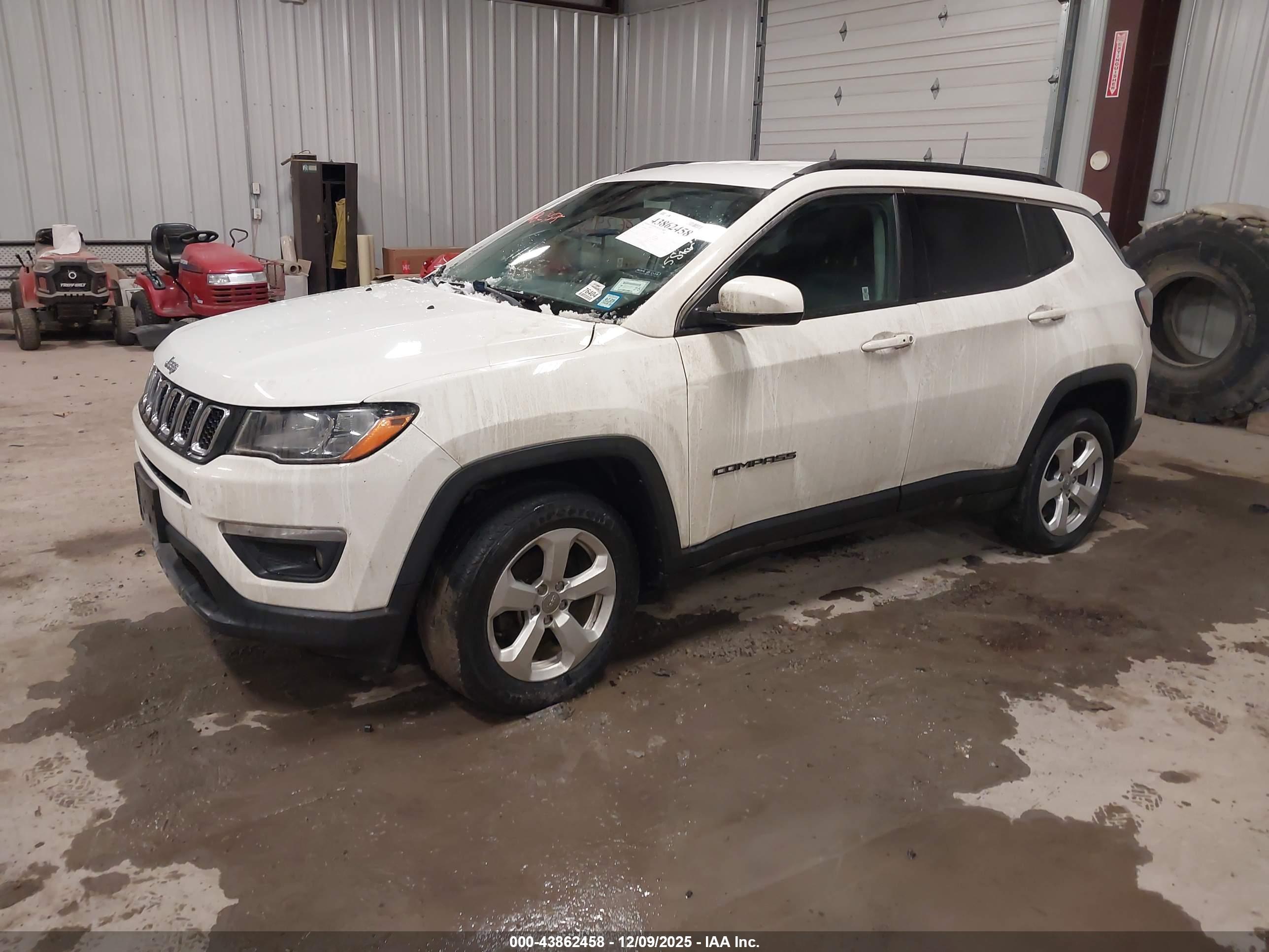 JEEP COMPASS image 2