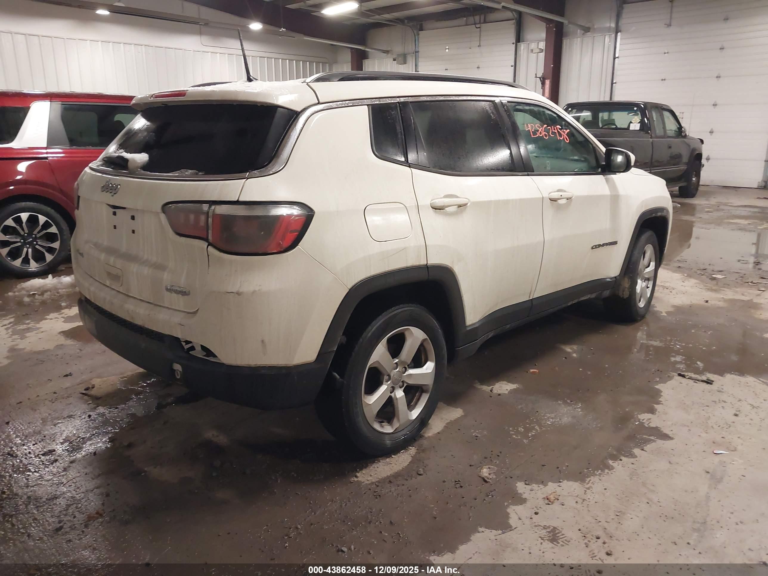 JEEP COMPASS image 4