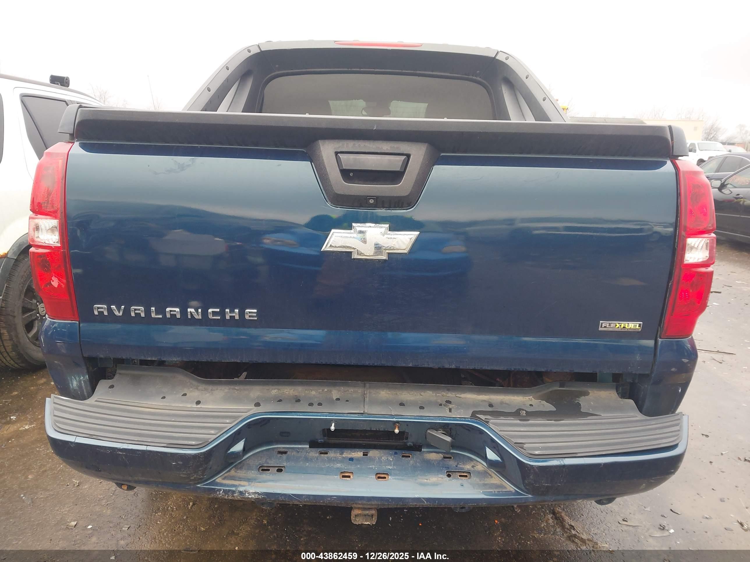 CHEVROLET AVALANCHE image 6