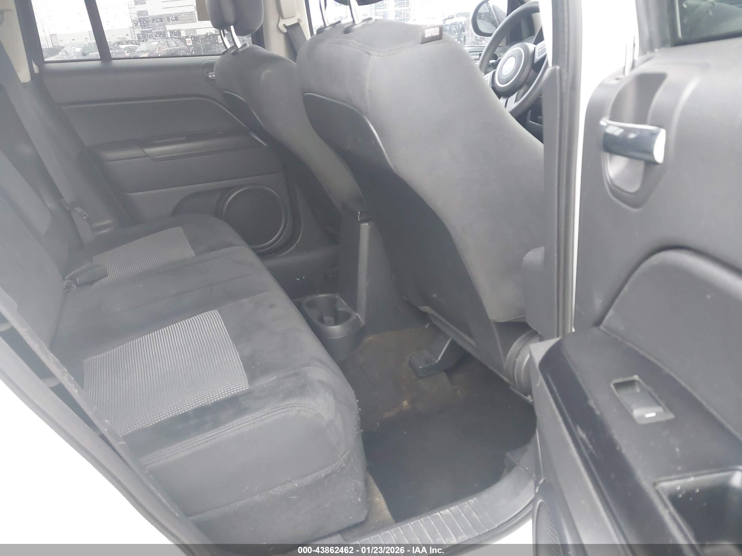 JEEP COMPASS image 8