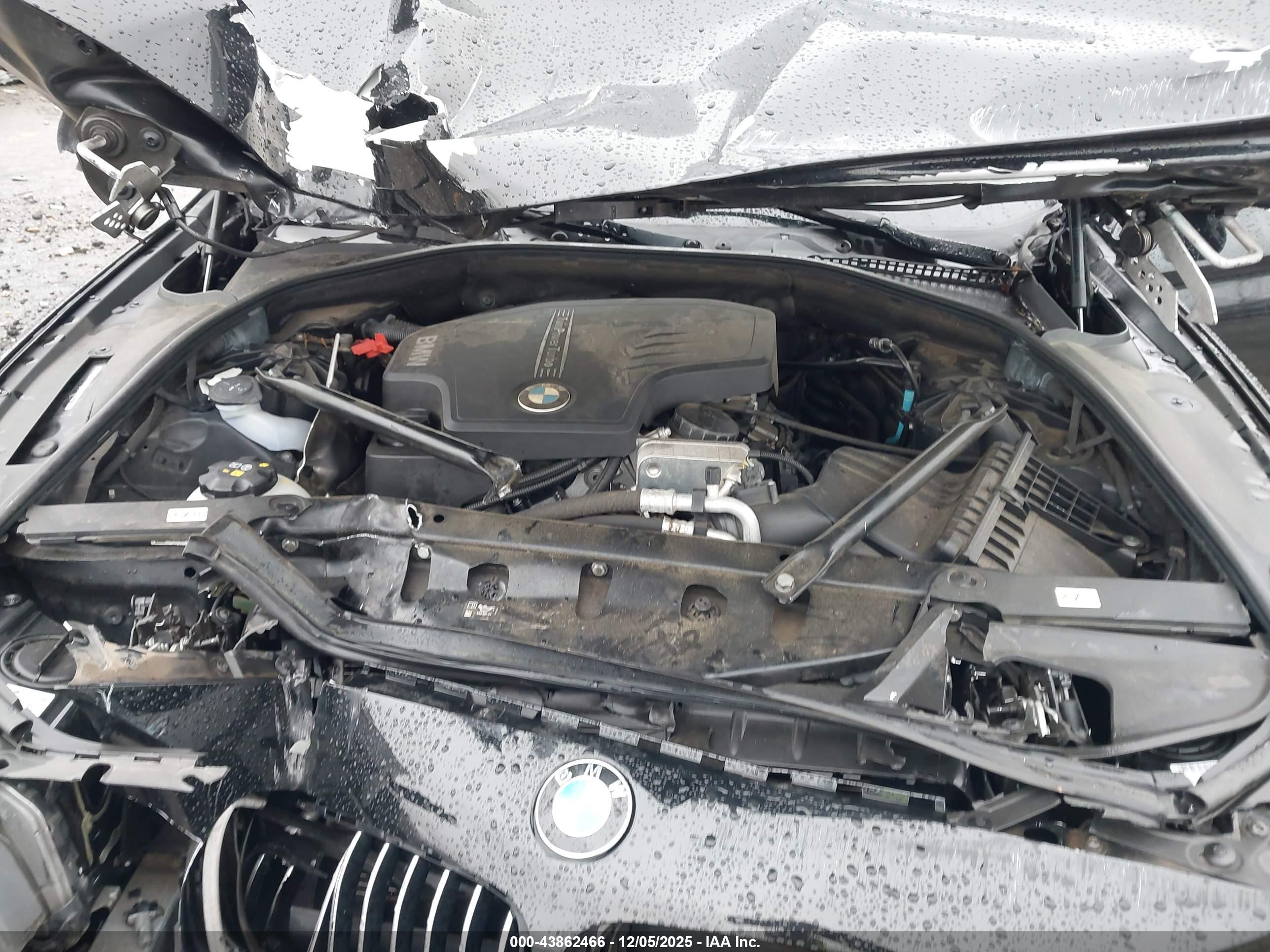 BMW 528I image 10