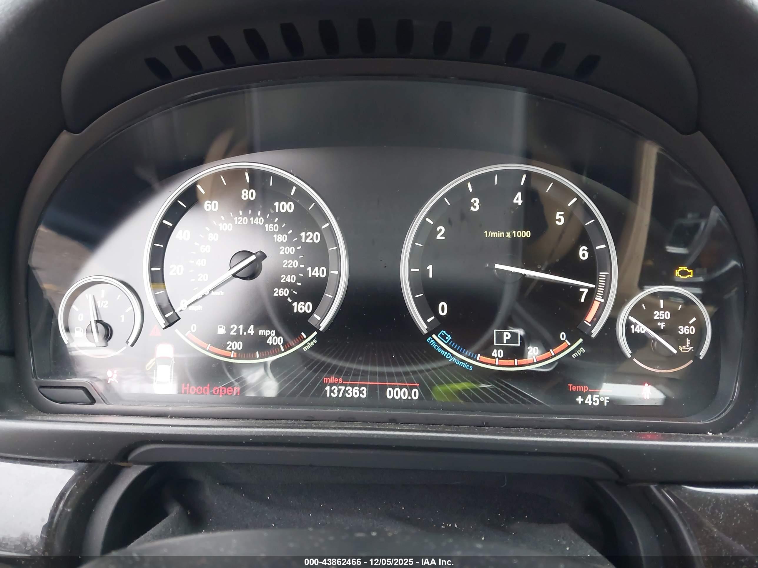 BMW 528I image 7