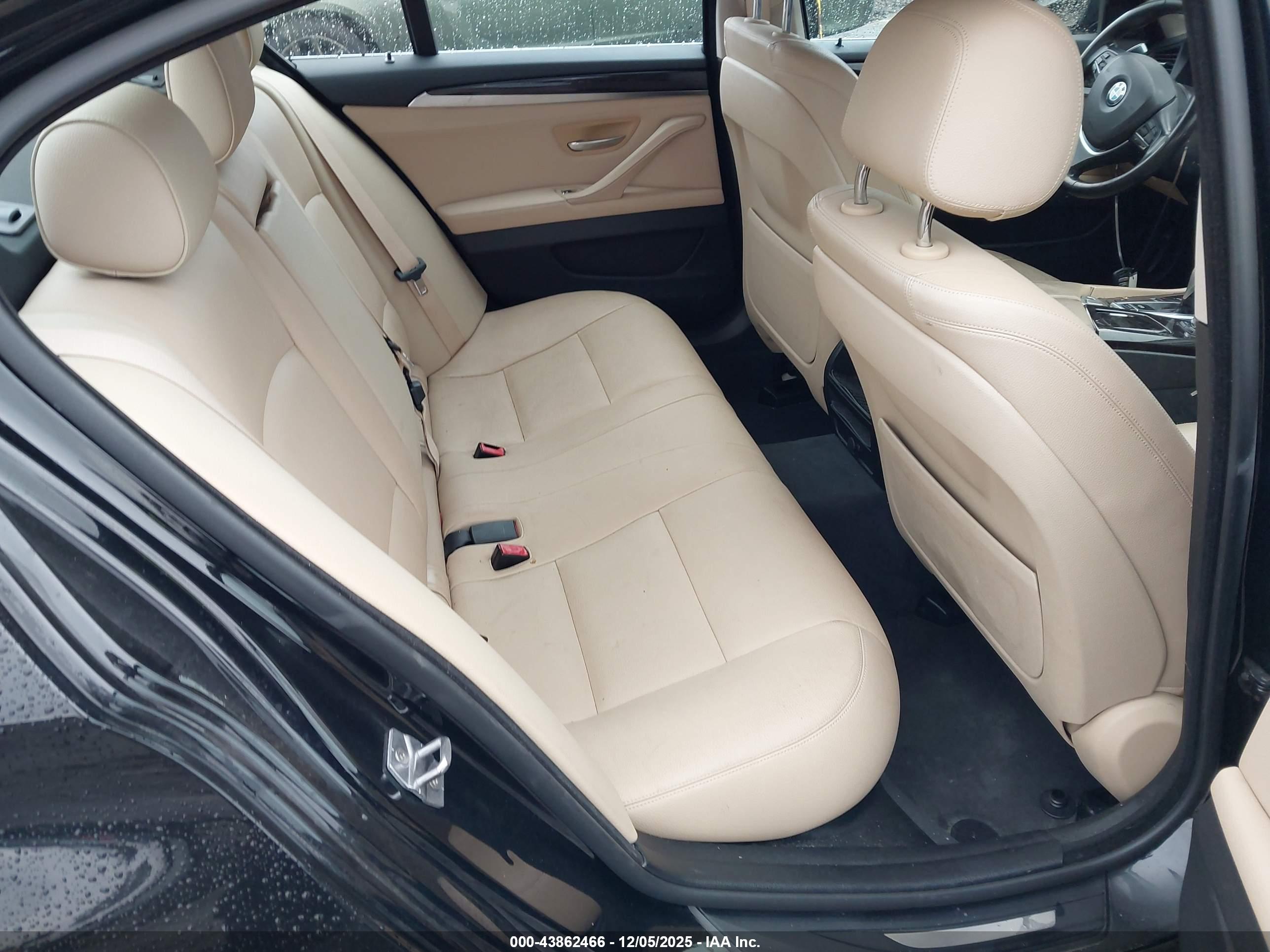 BMW 528I image 8