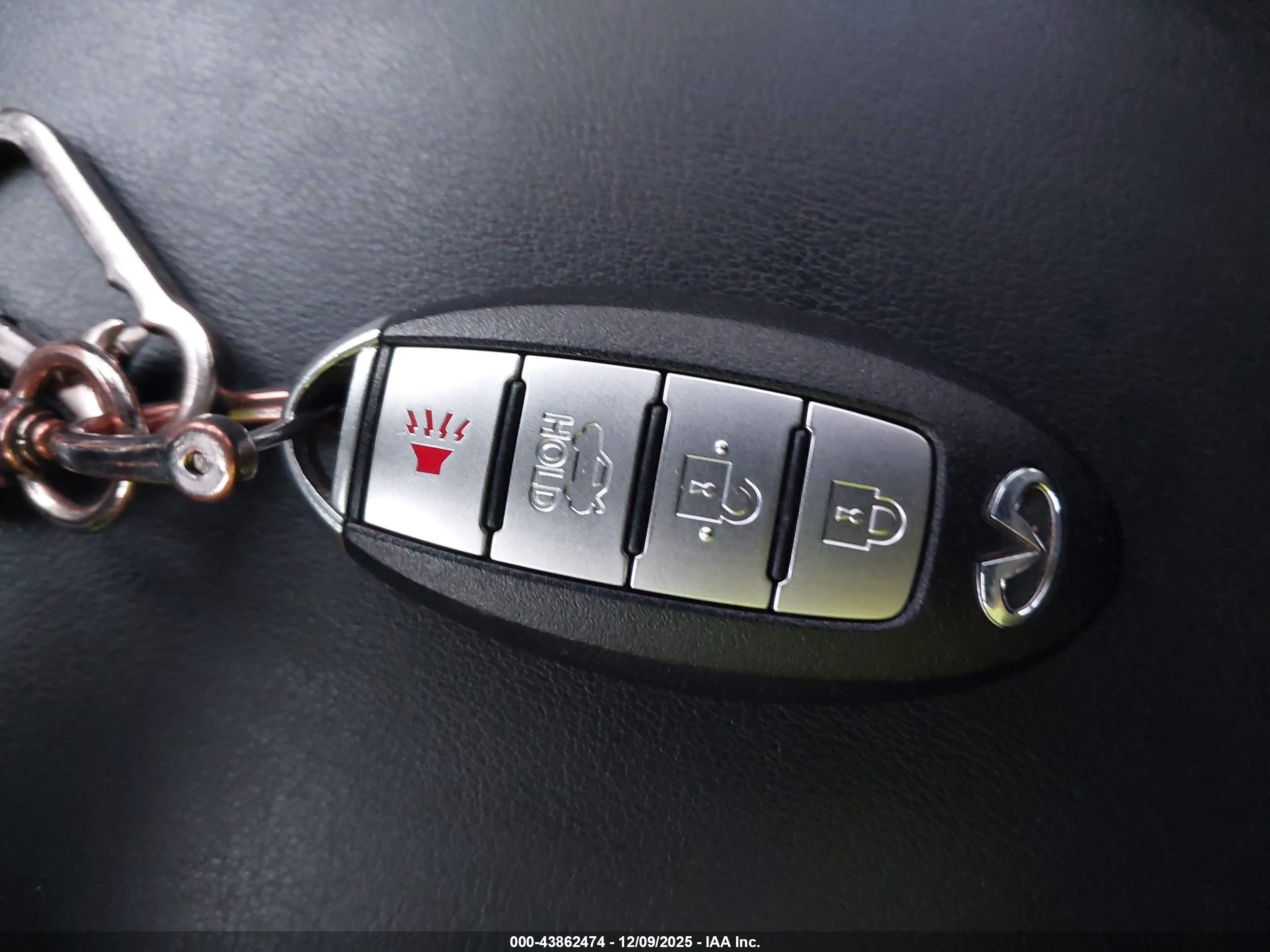 INFINITI Q50 image 11