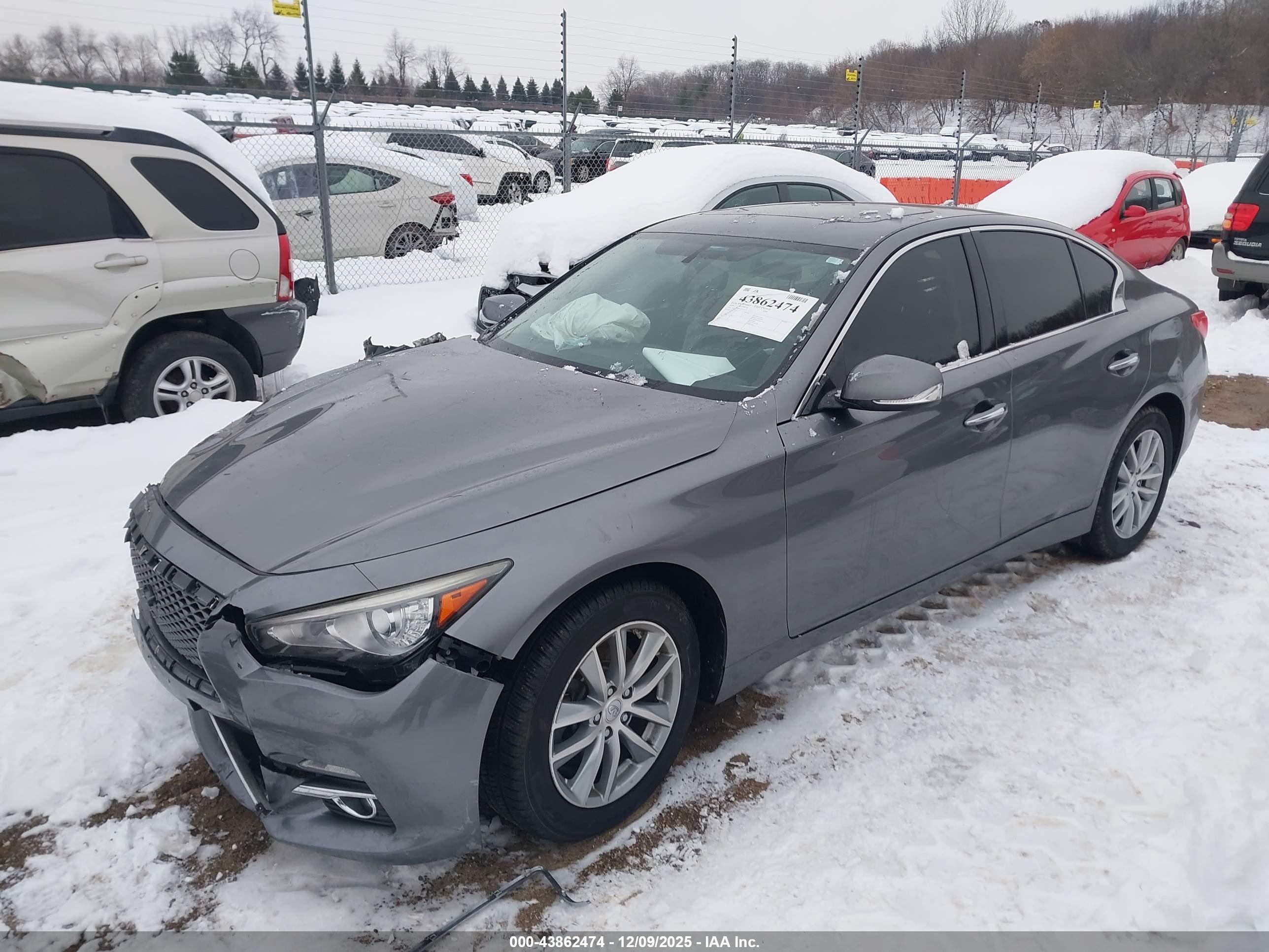INFINITI Q50 image 2