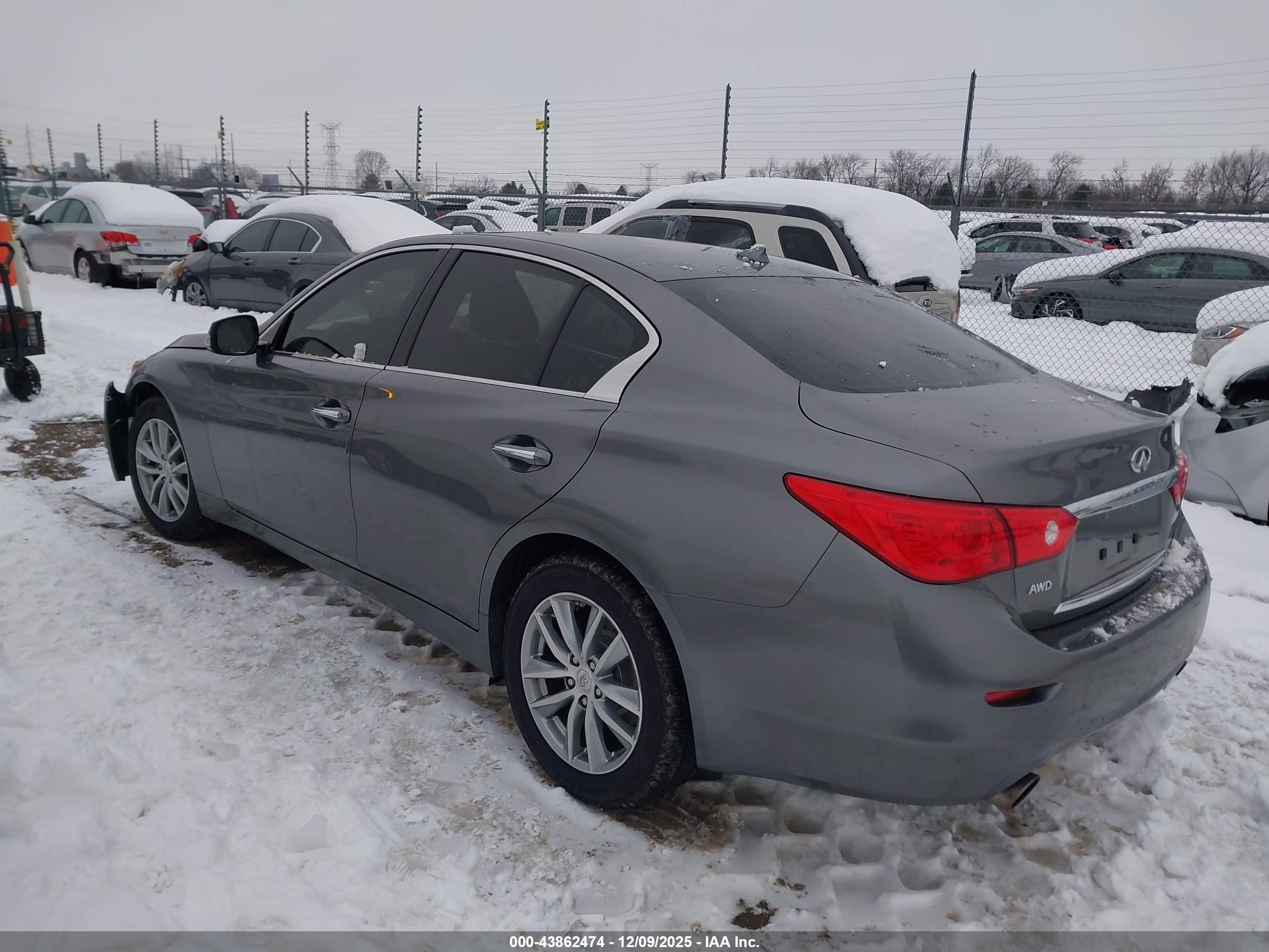 INFINITI Q50 image 3