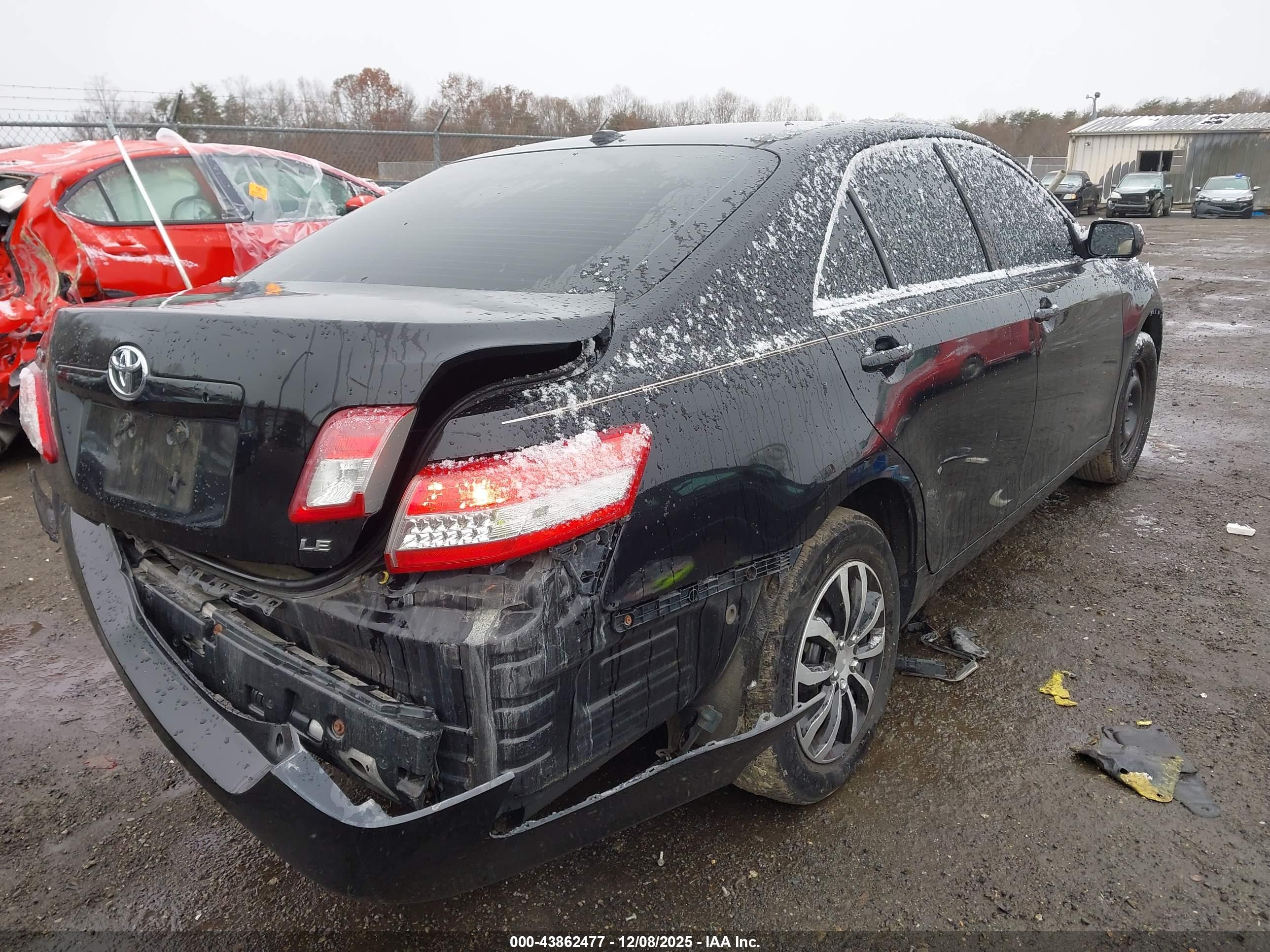 TOYOTA CAMRY image 4
