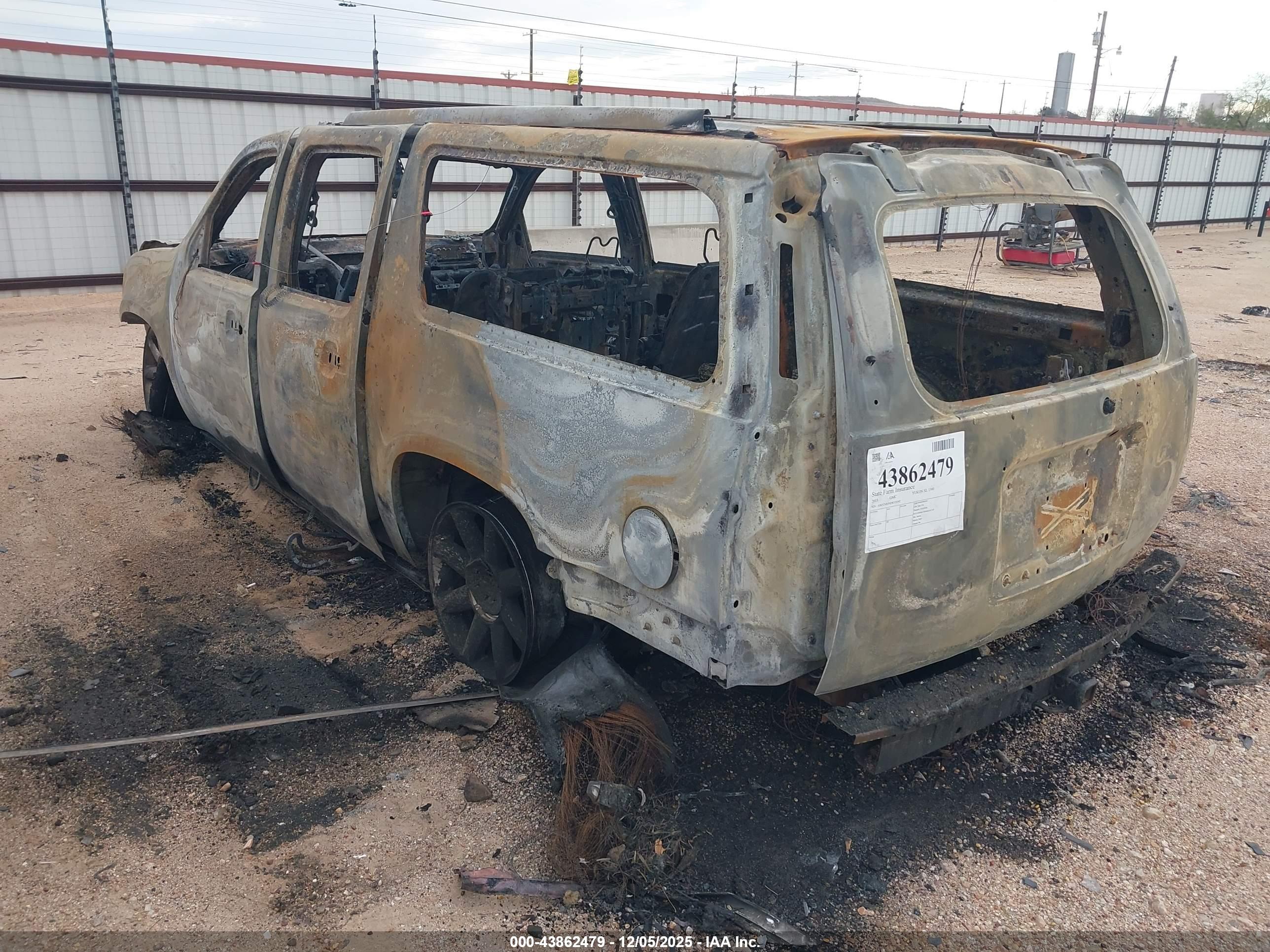 GMC YUKON image 3