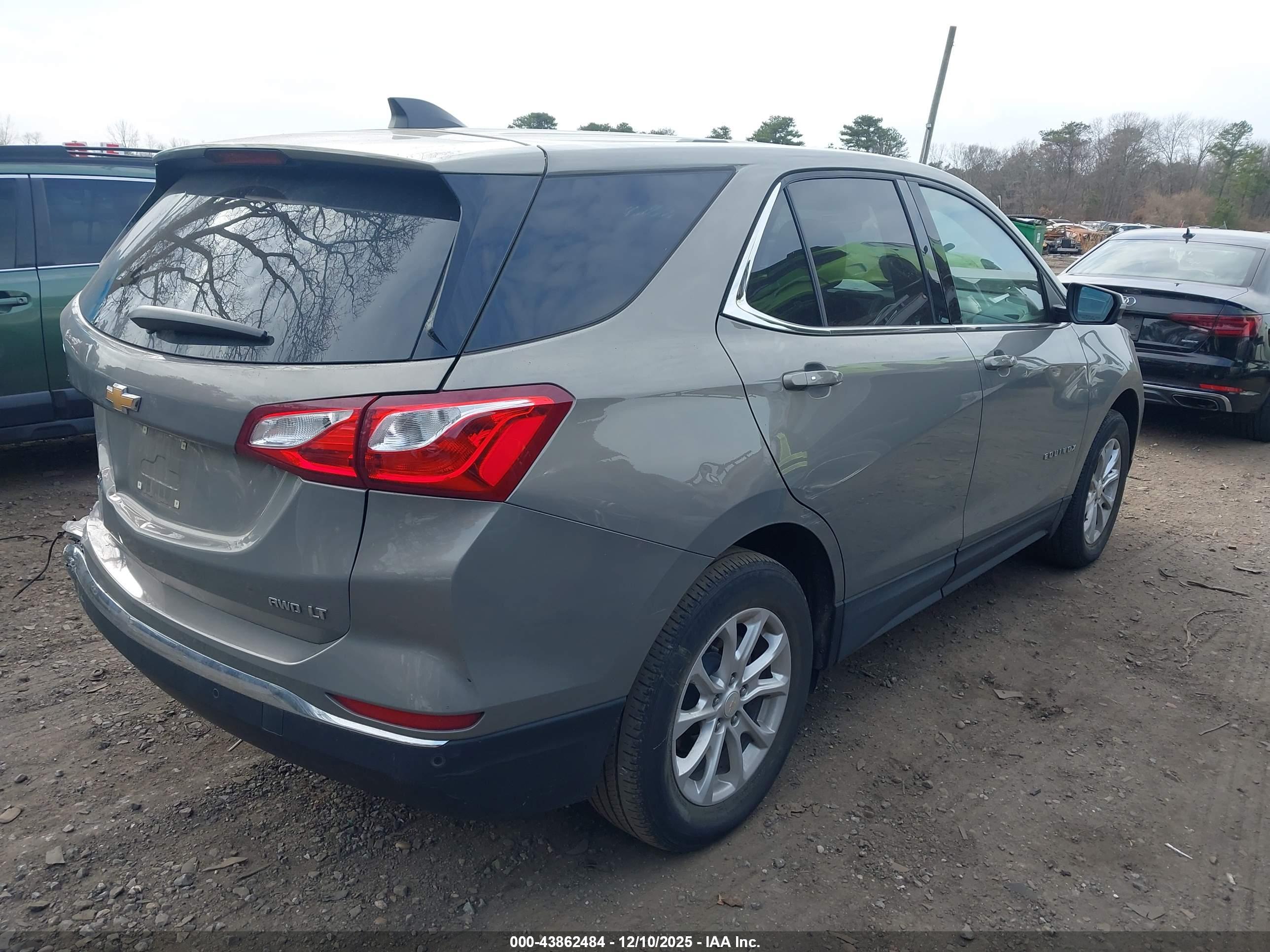 CHEVROLET EQUINOX image 4