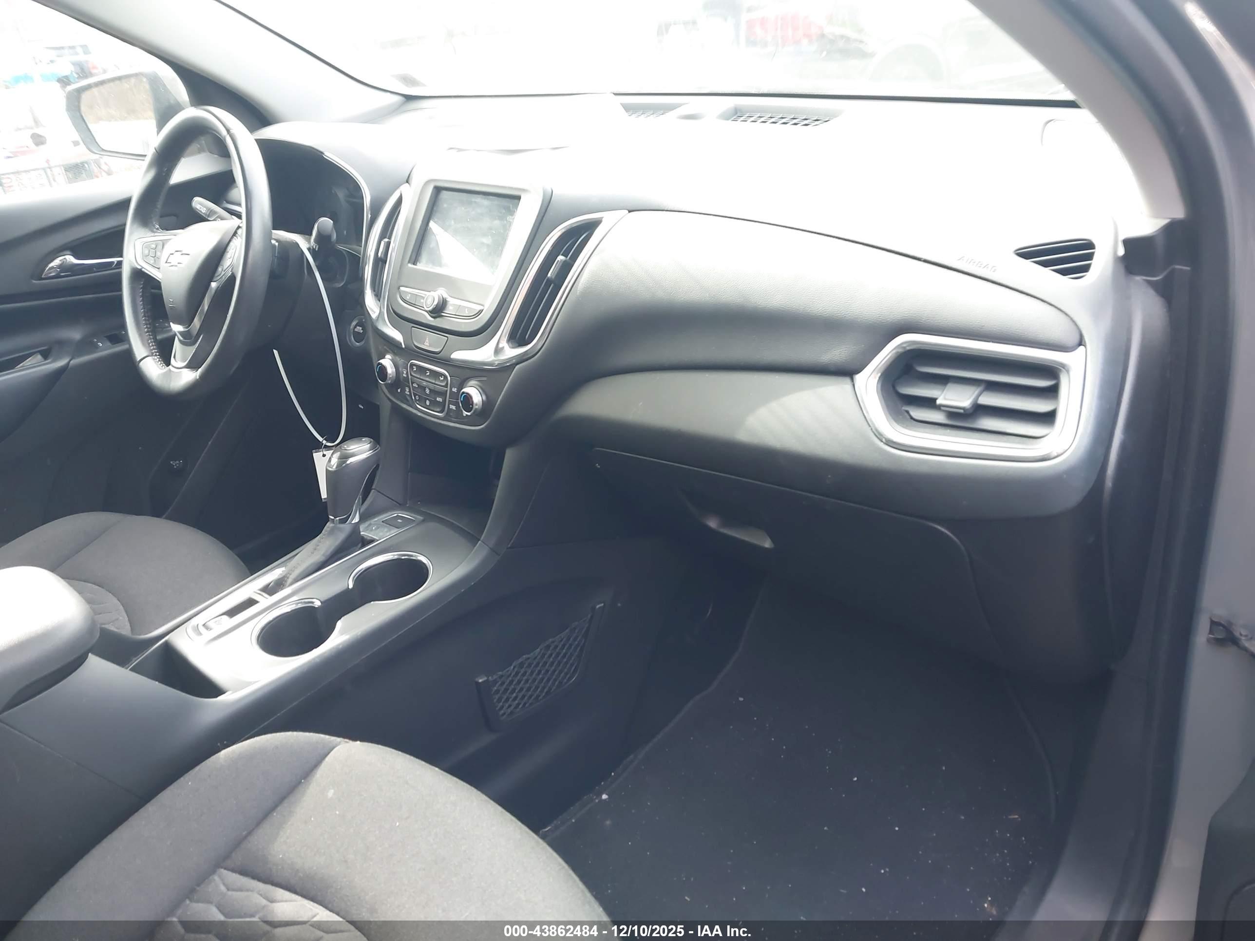 CHEVROLET EQUINOX image 5