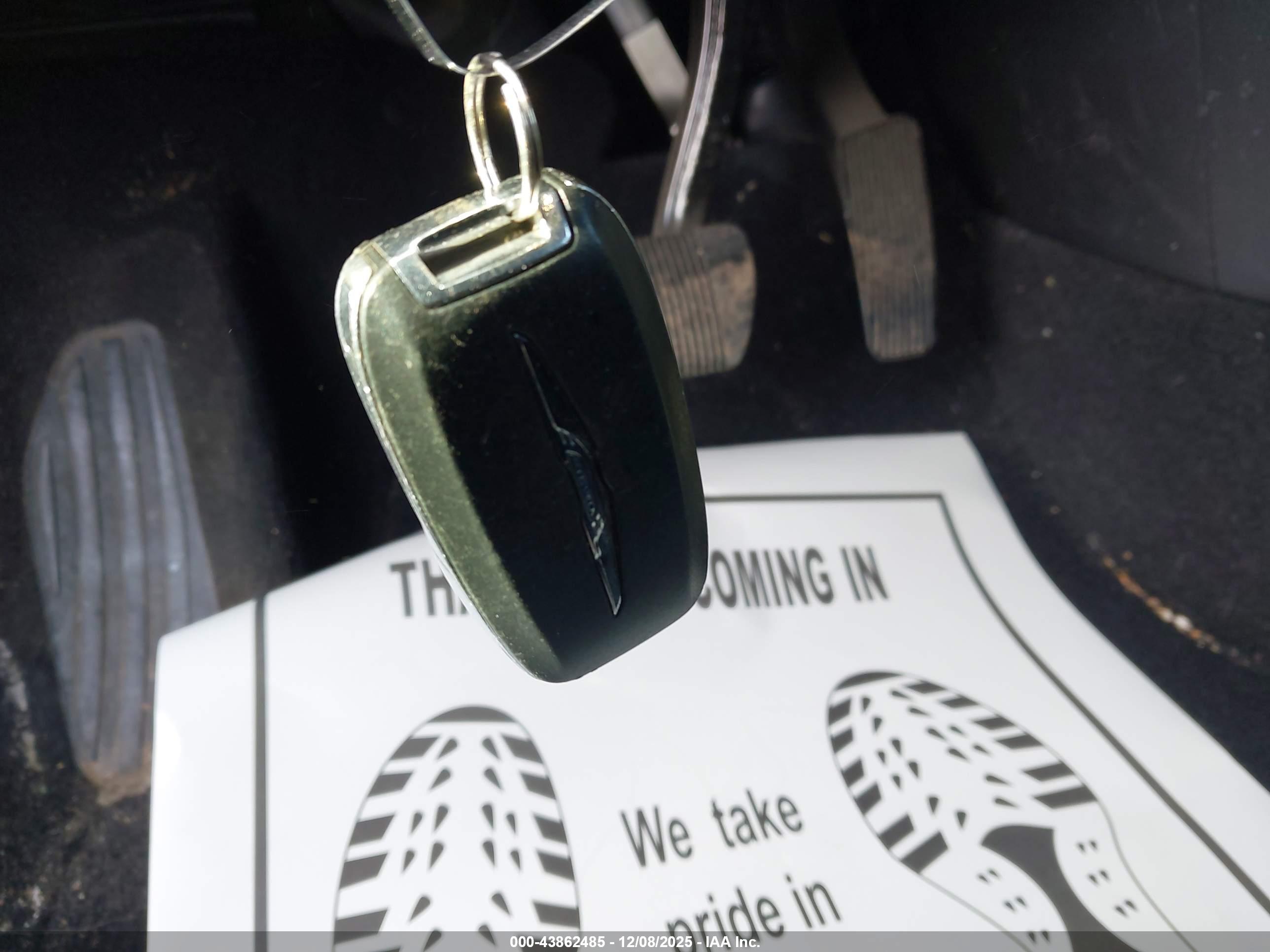 CHRYSLER PACIFICA image 11