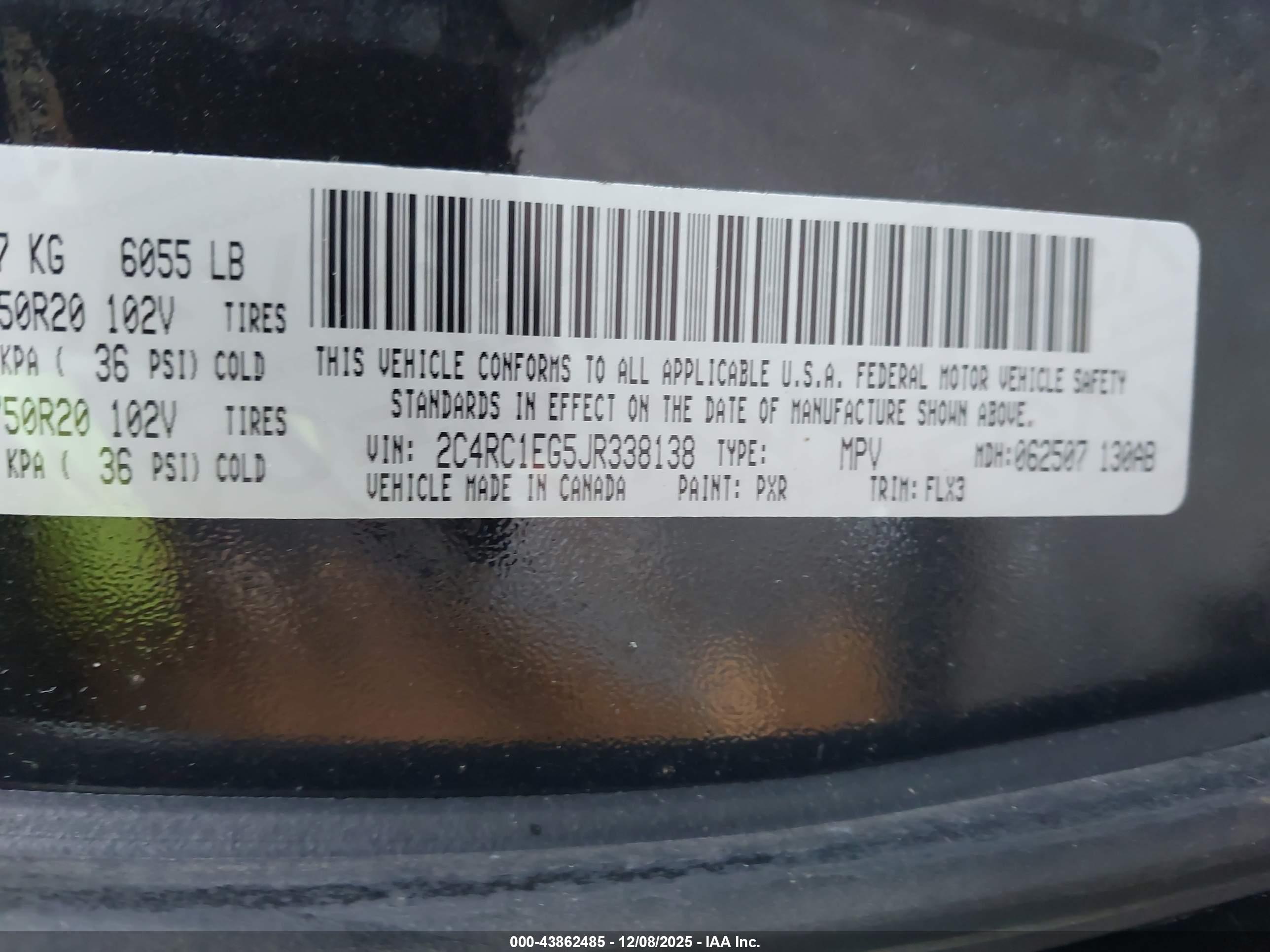 CHRYSLER PACIFICA image 9